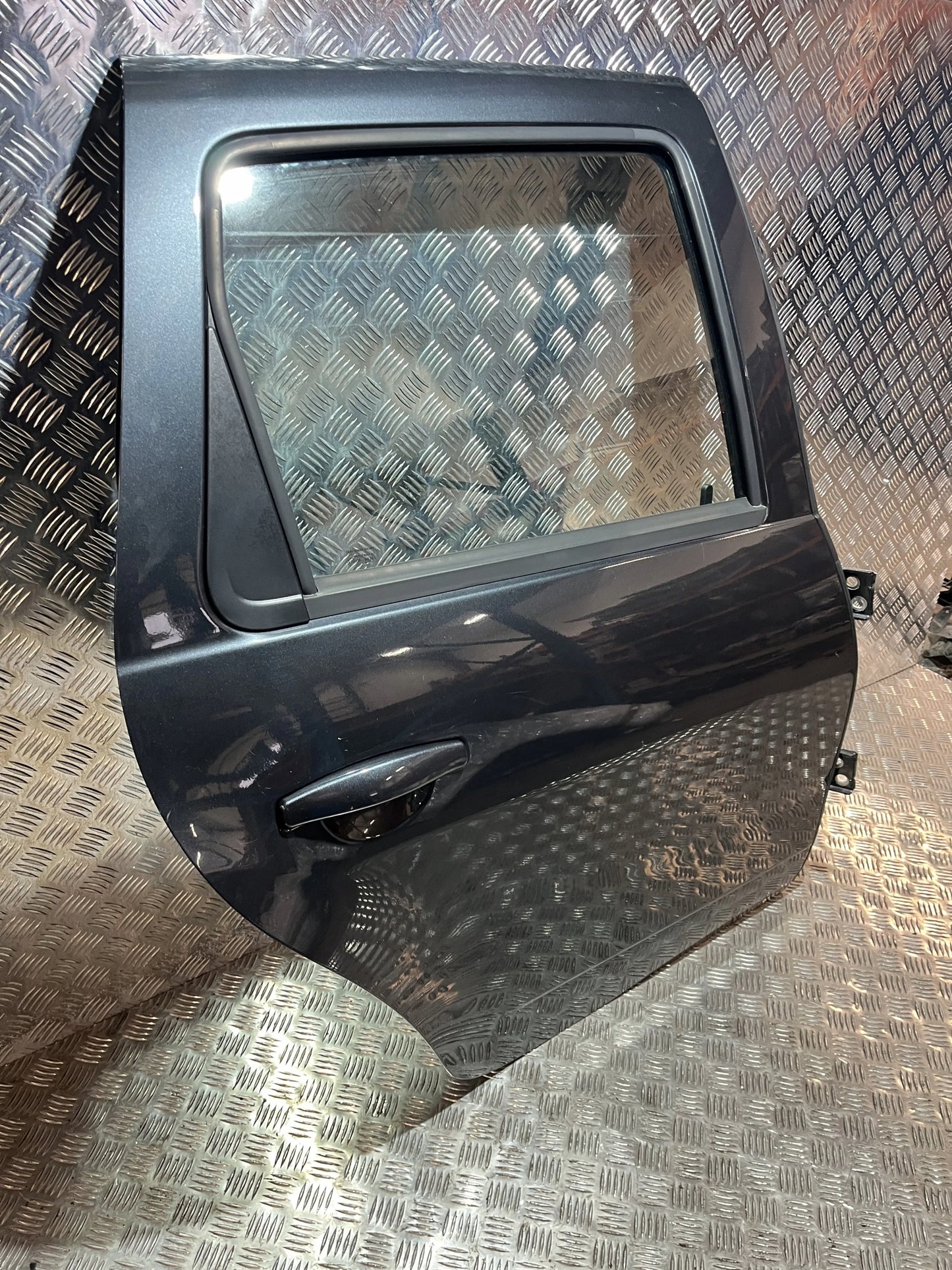 REAR RIGHT DOOR DACIA DUSTER I LIFT 13- TEKNA