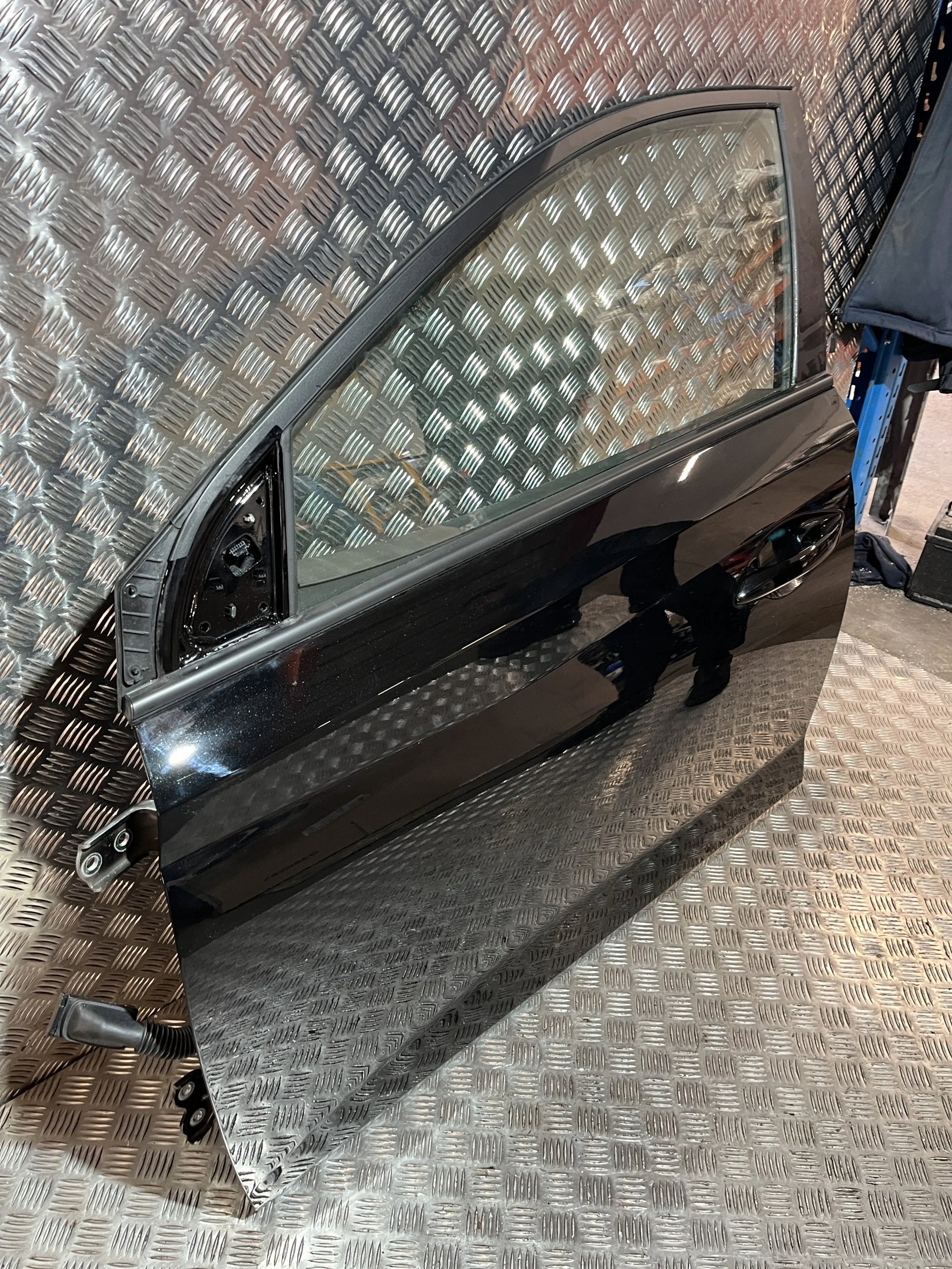 FRONT LEFT DOOR HYUNDAI I20 III N-LINE 20- X5B