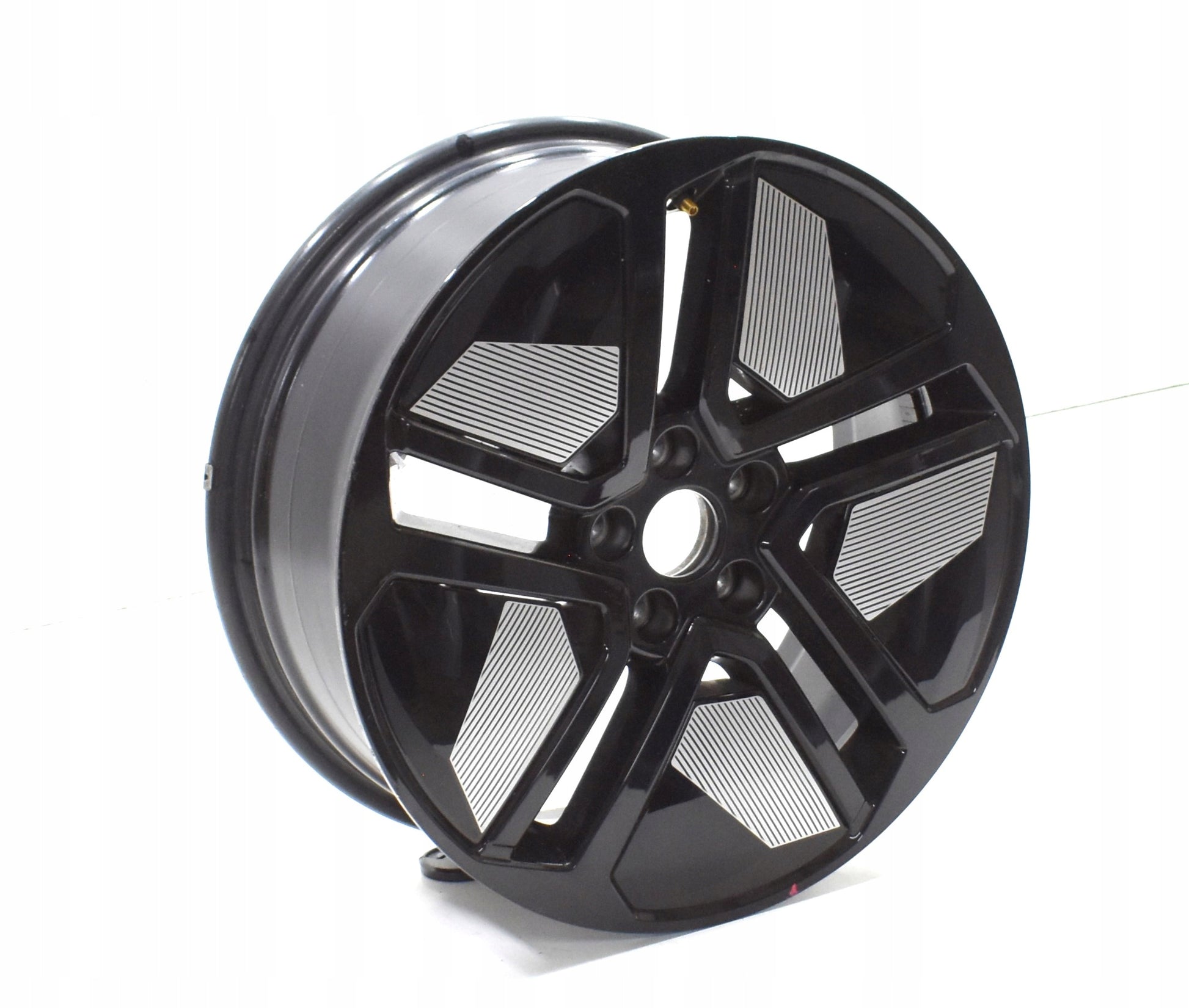 18" WHEEL OMODA 7"x18" 5x108 ET33 ORG 203000180AA