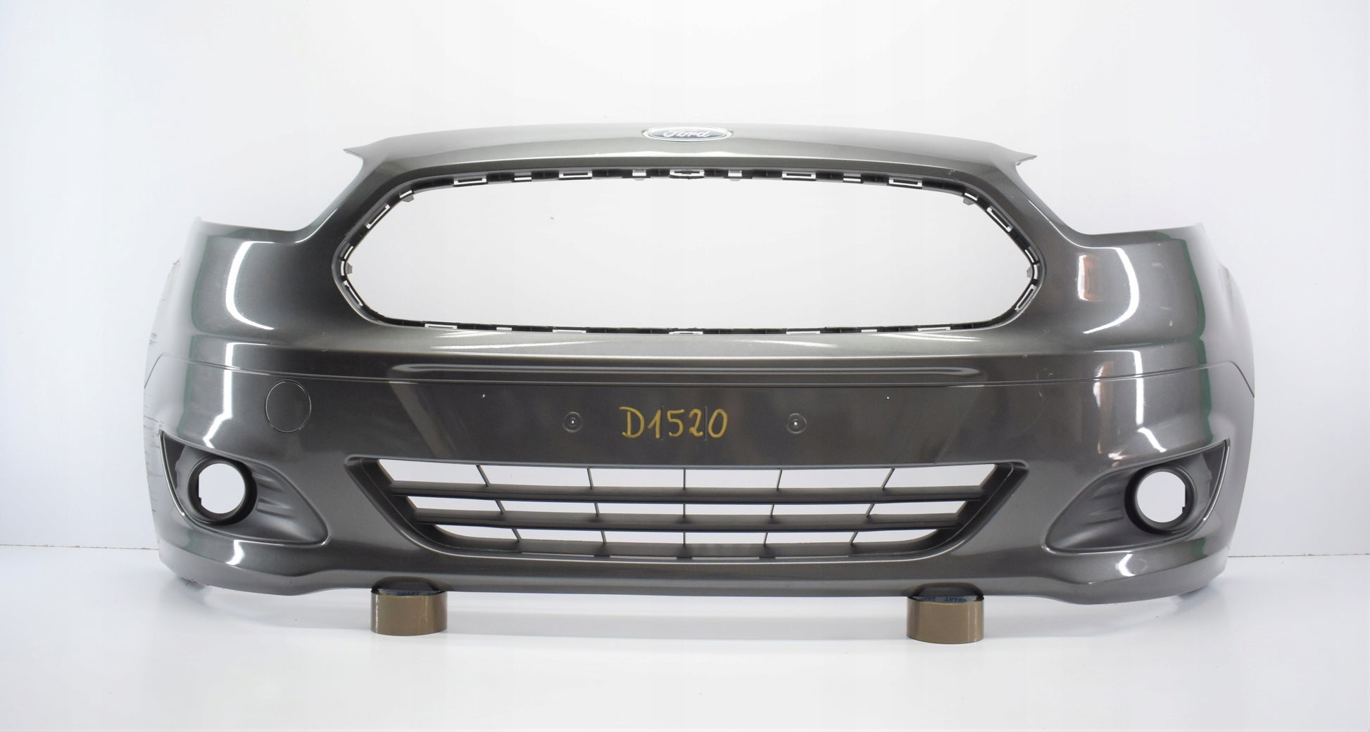 FORD TRANSIT COURIER FRONT BUMPER SUPER CONDITION ORG