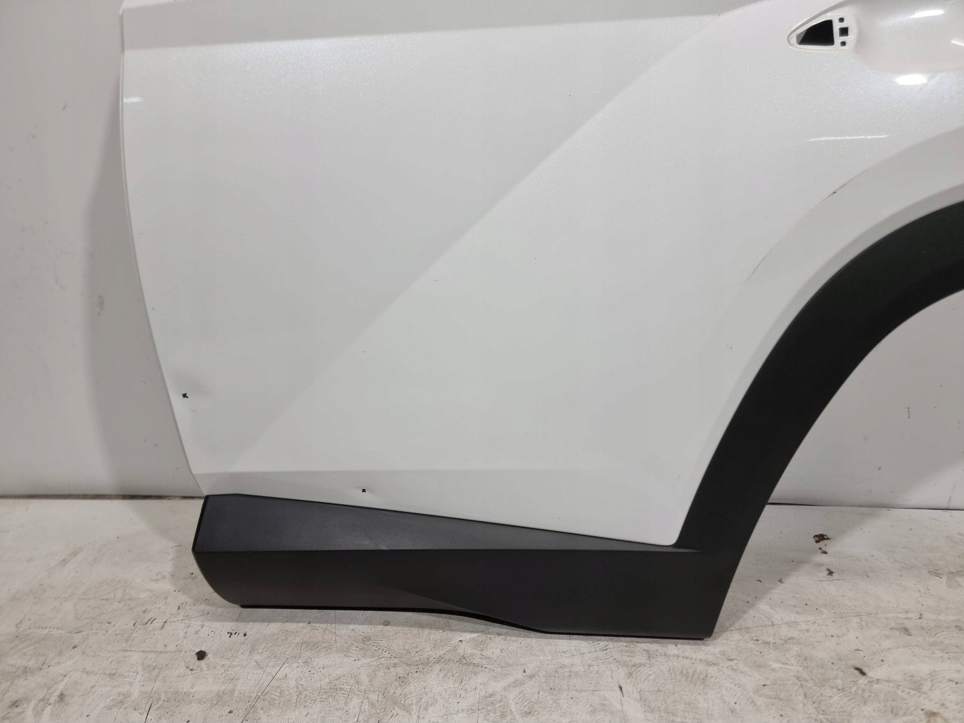 HYUNDAI TUCSON IV Left Rear Door (4-Door Model)