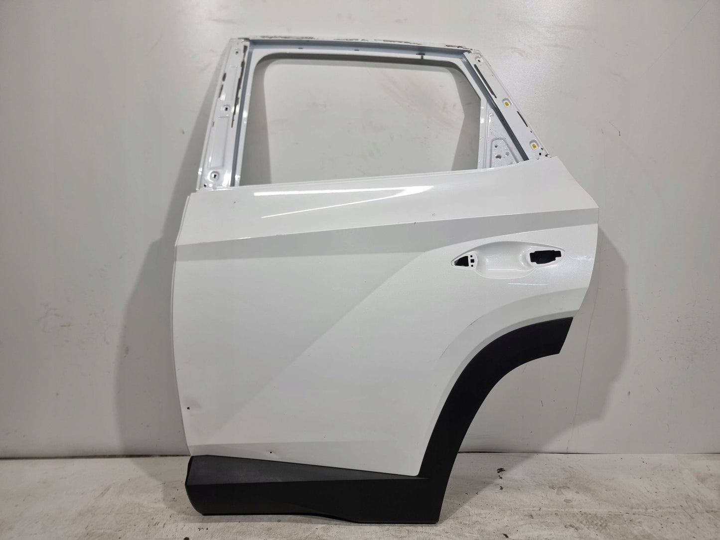 HYUNDAI TUCSON IV Left Rear Door (4-Door Model)