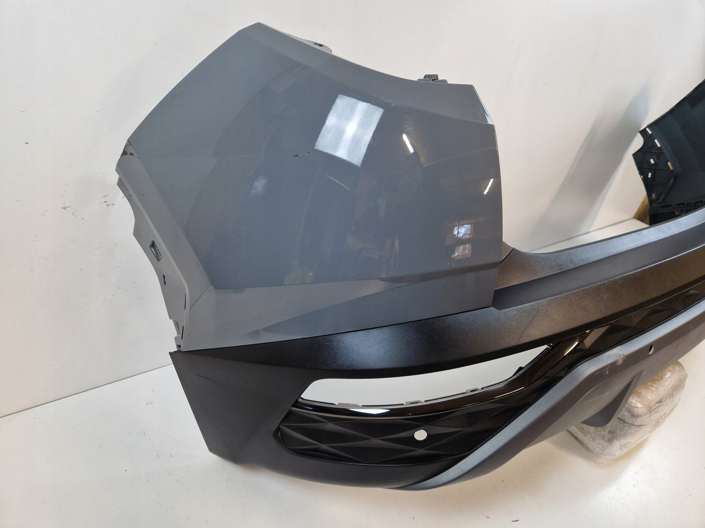 HYUNDAI TUCSON IV Rear Bumper Spoiler 86612-N7020