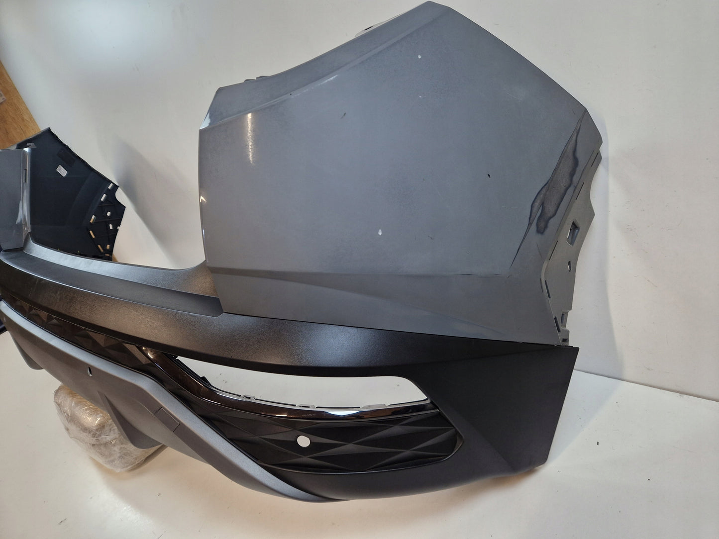 HYUNDAI TUCSON IV Rear Bumper Spoiler 86612-N7020