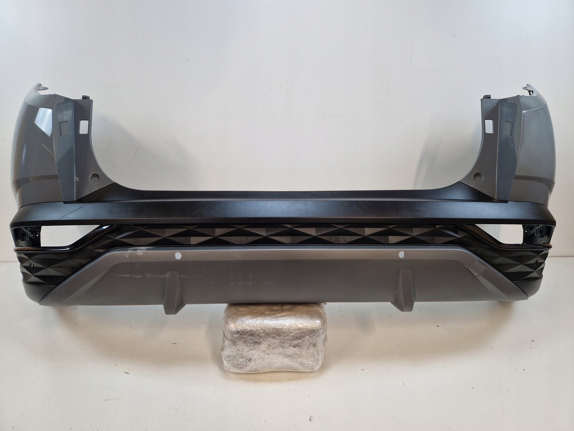 HYUNDAI TUCSON IV Rear Bumper Spoiler 86612-N7020