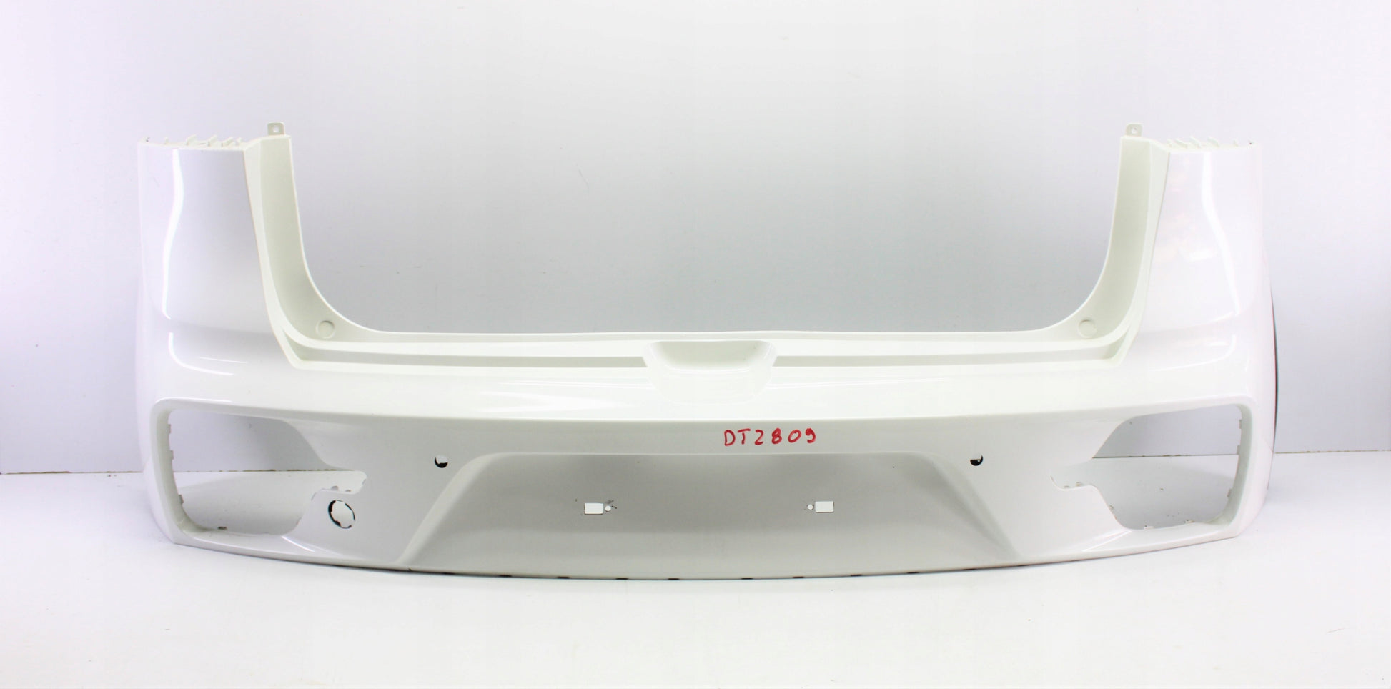 KIA E-NIRO ELECTRIC REAR BUMPER, SUPER CONDITION