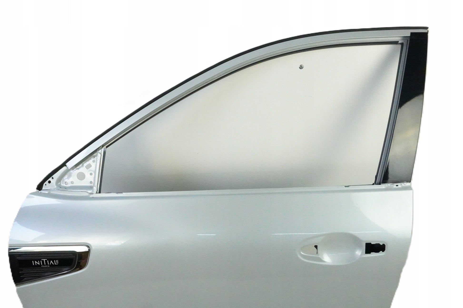 KOLEOS II 2-DOOR LEFT FRONT DOOR PEARL WHITE TEQNC INITIALE