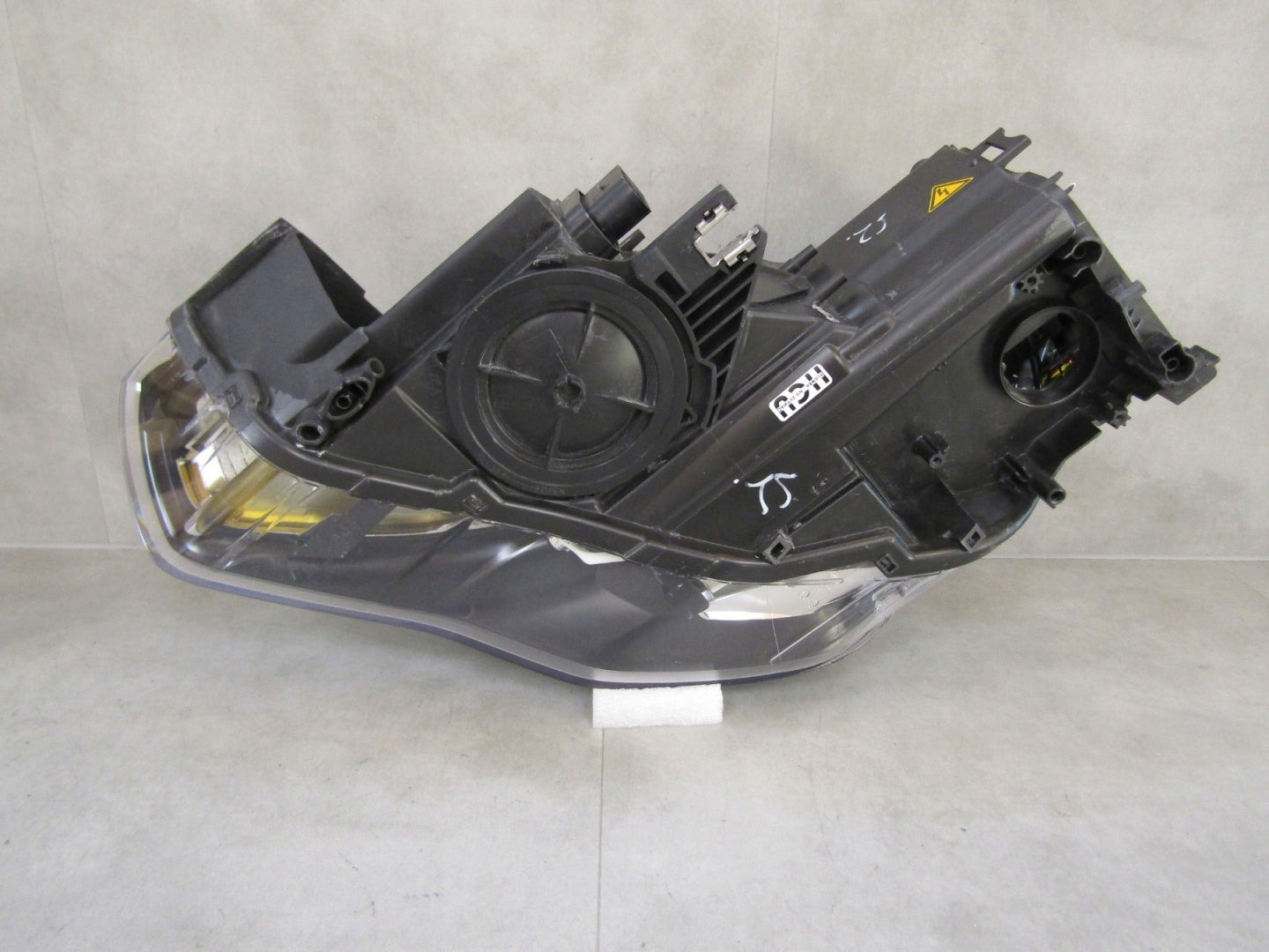 AUDI A1 HEADLIGHT XENON 8X 10-14 RIGHT RH