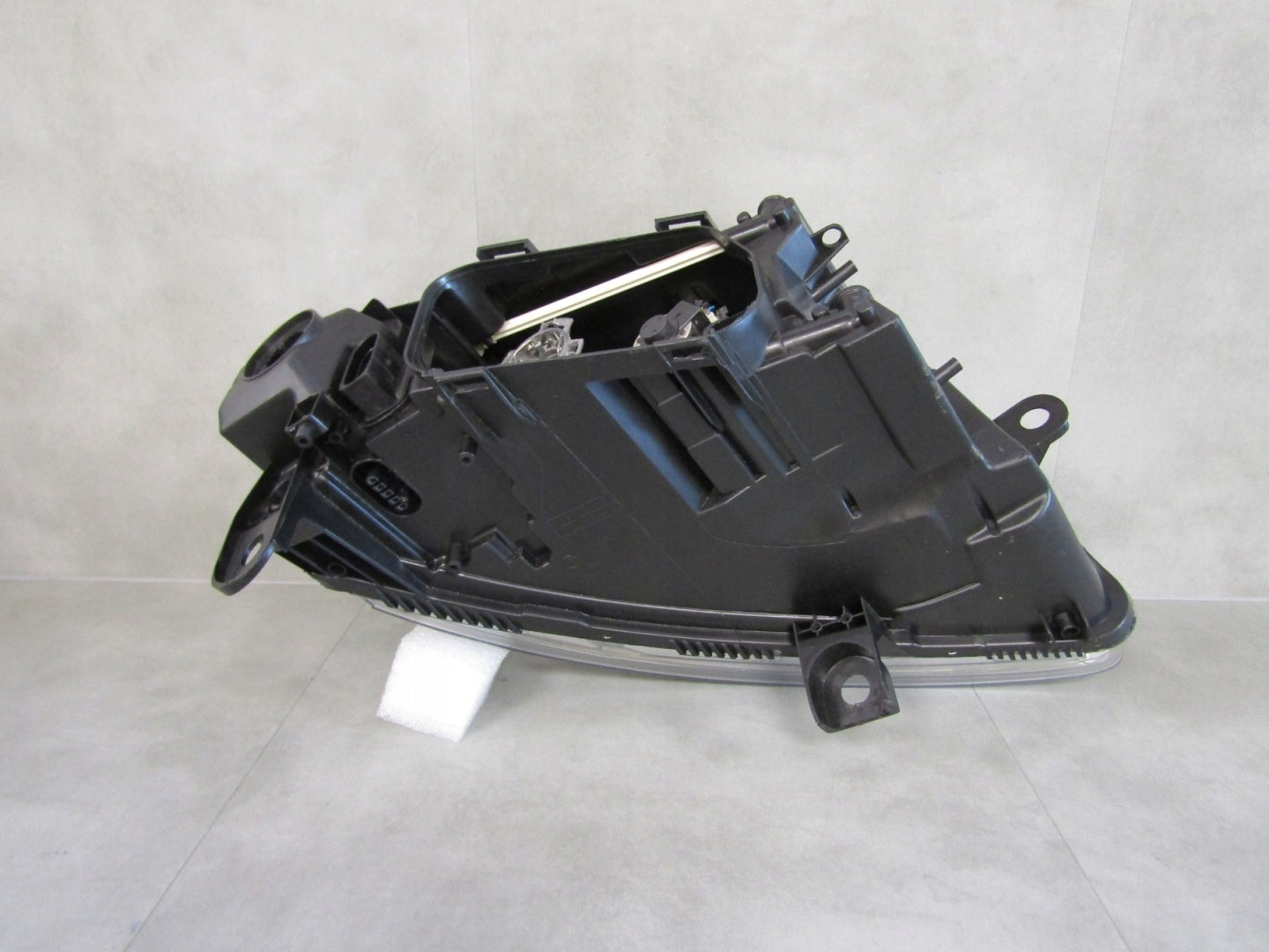 AUDI RS6 C6 08-11 HEADLIGHT LH LEFT XENON NON-SWIVEL