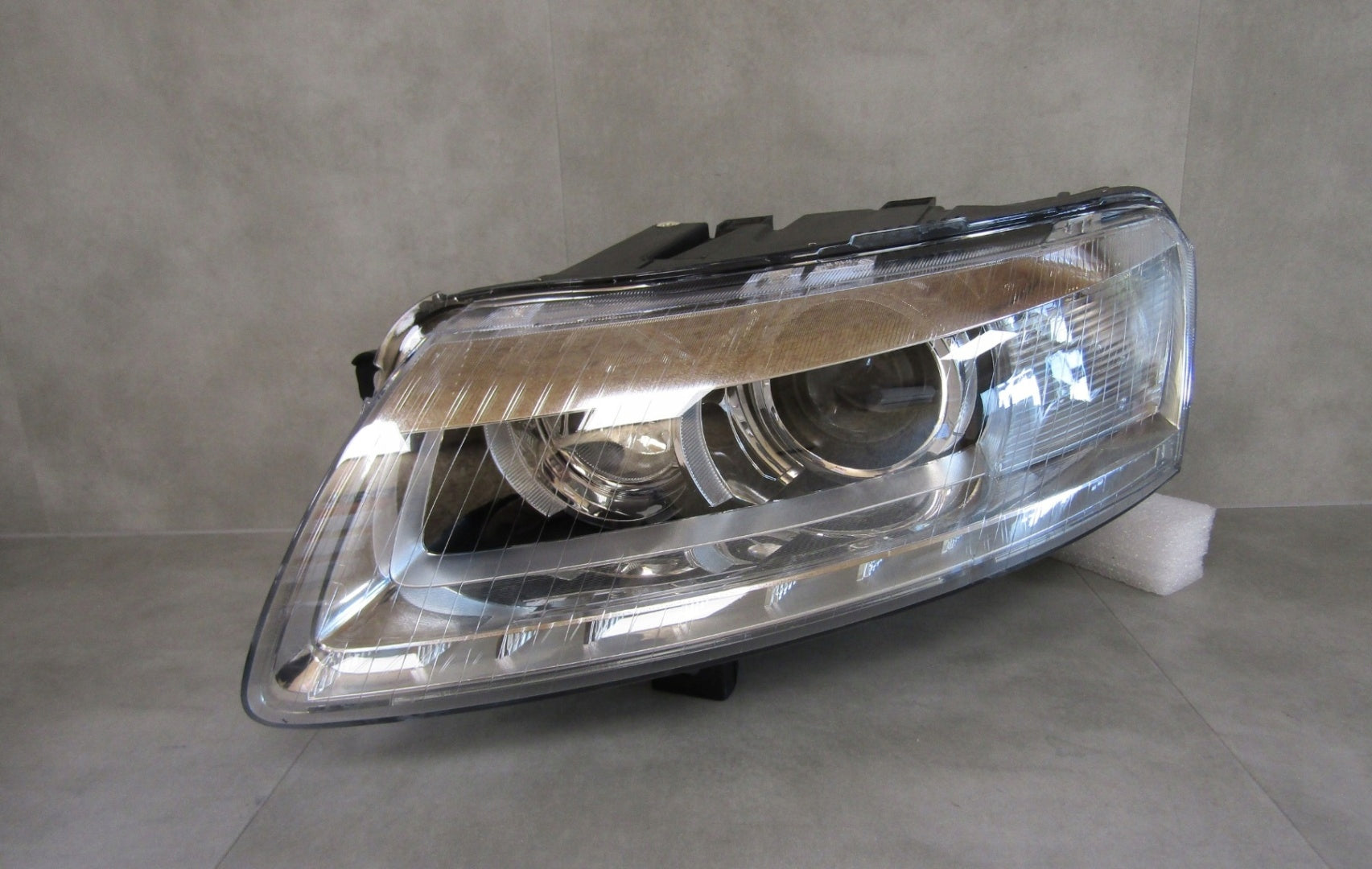 AUDI RS6 C6 08-11 HEADLIGHT LH LEFT XENON NON-SWIVEL