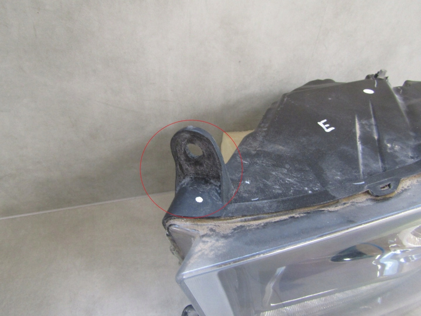 HEADLIGHT DODGE RAM 1500 REBEL BLACK STANDARD LENS 13- LH