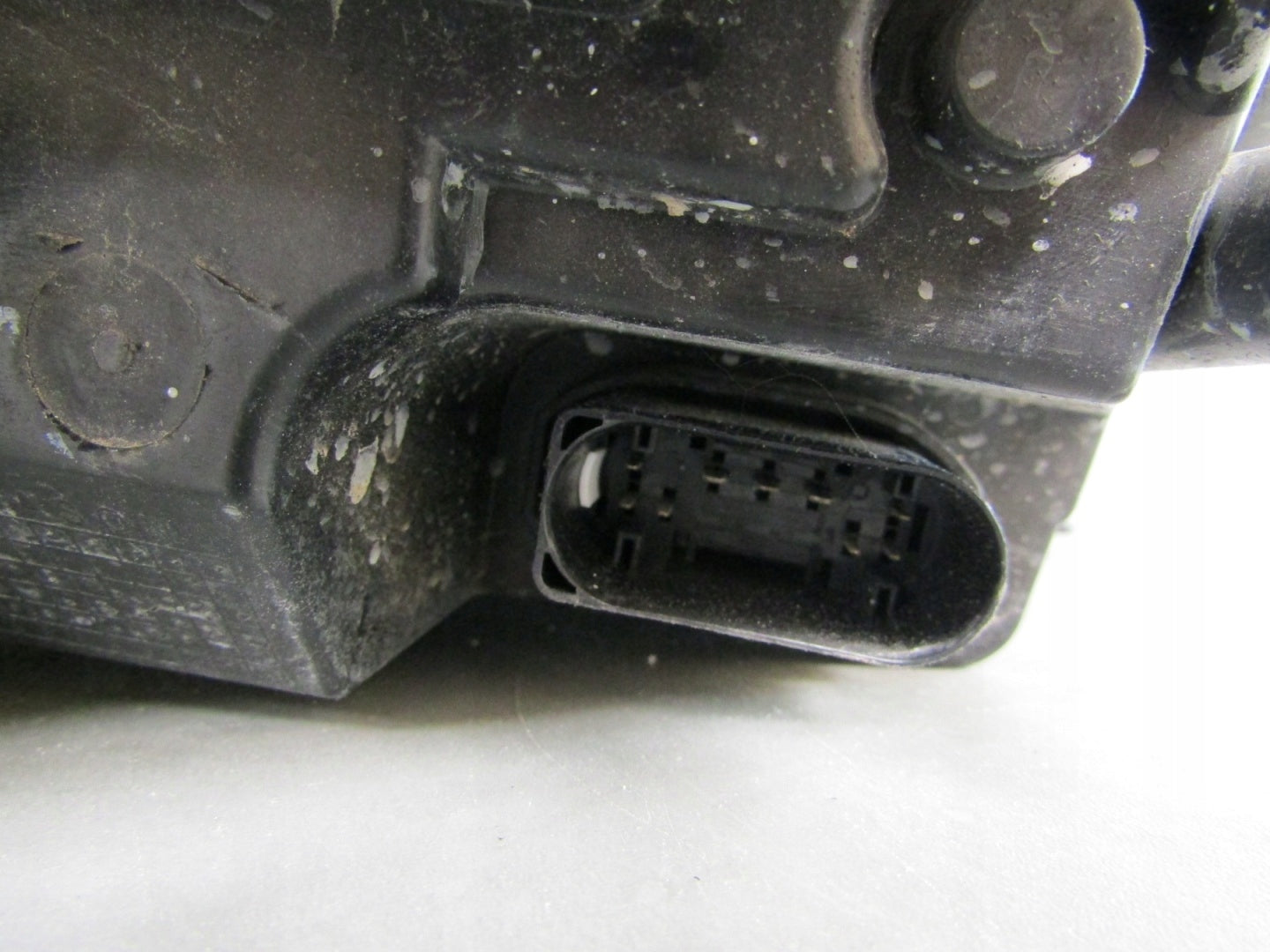 HEADLIGHT DODGE RAM 1500 REBEL BLACK STANDARD LENS 13- LH