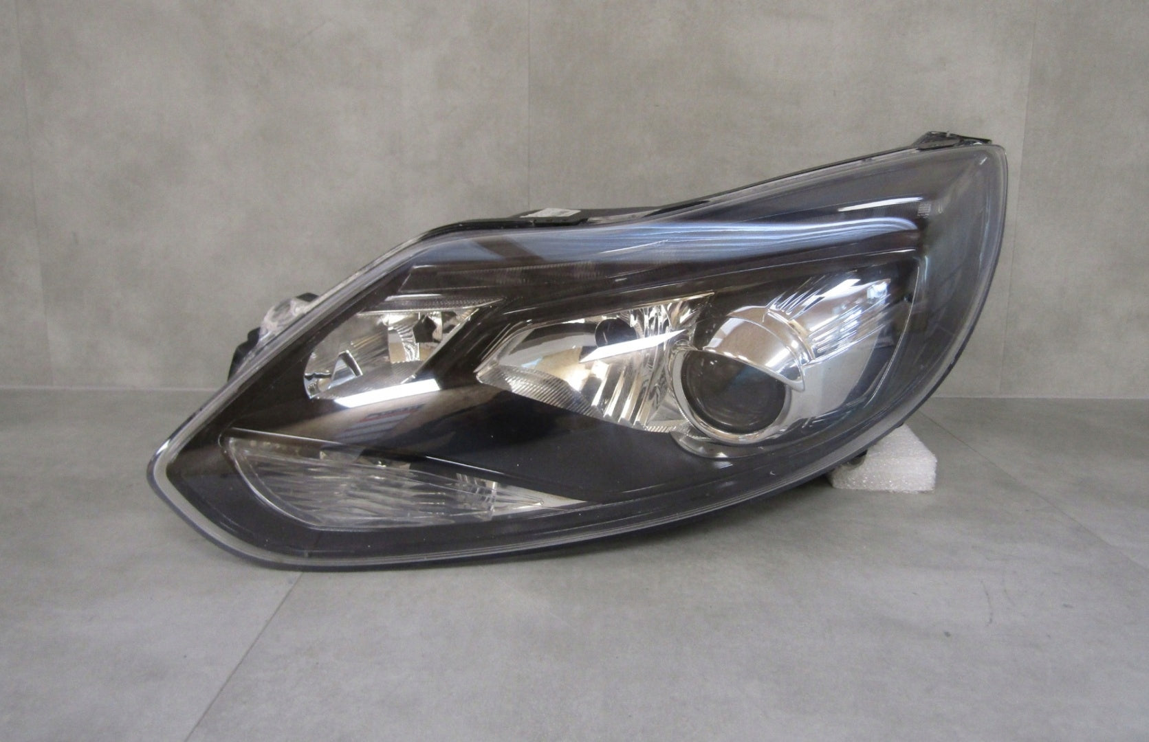 HEADLIGHT FORD FOCUS MK3 RS ST 10-14 XENON NON-SWIVEL LH BM51-13D155-GC