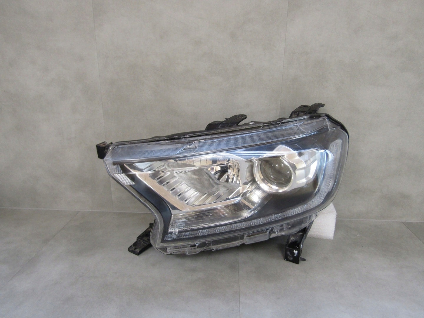 HEADLIGHT FORD RANGER V 5 LIFT XENON + LED 19- LH LEFT