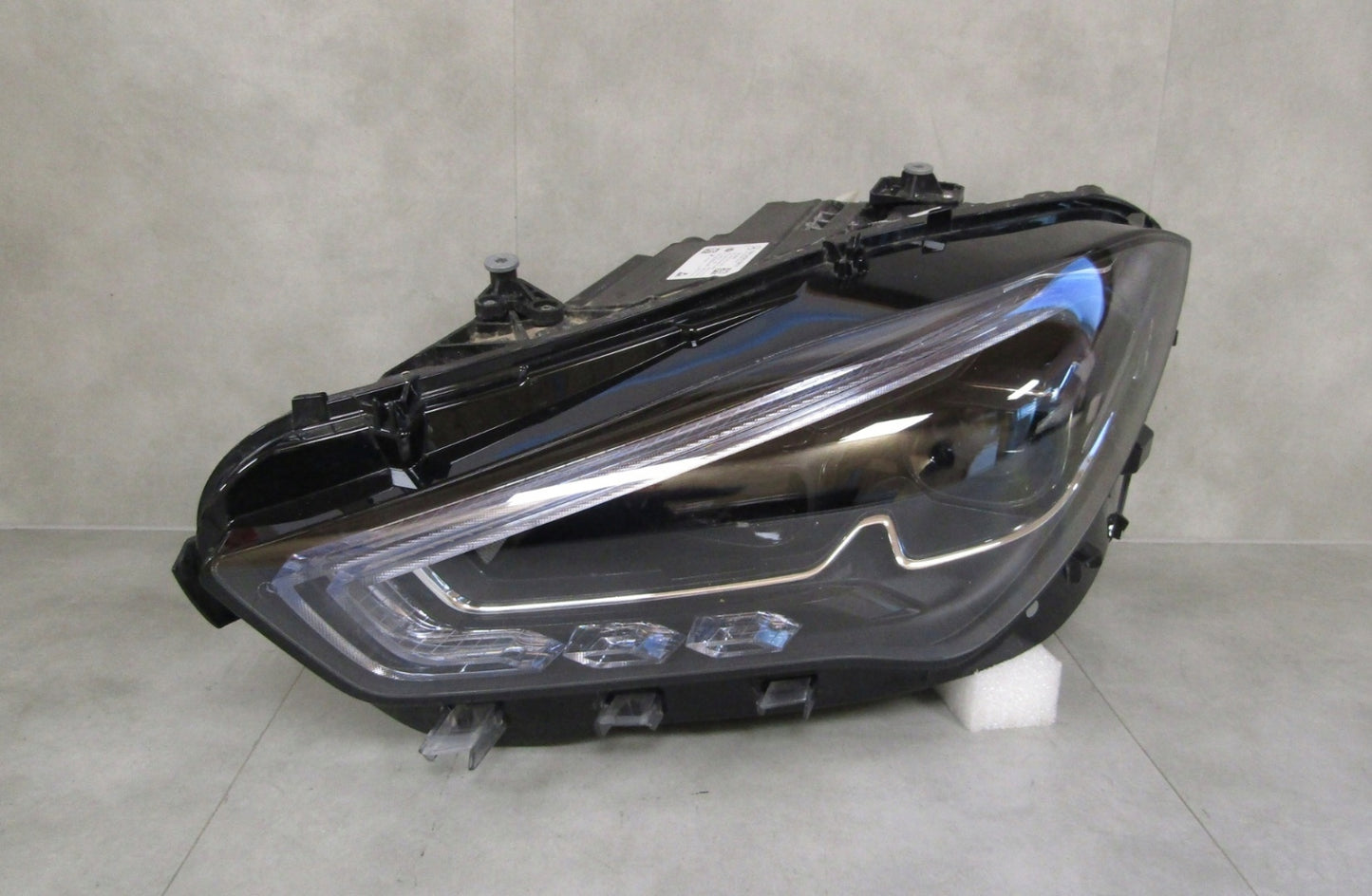 MERCEDES CLA W118 LIFT MULTIBEAM 23- HEADLIGHT LH A1189061301