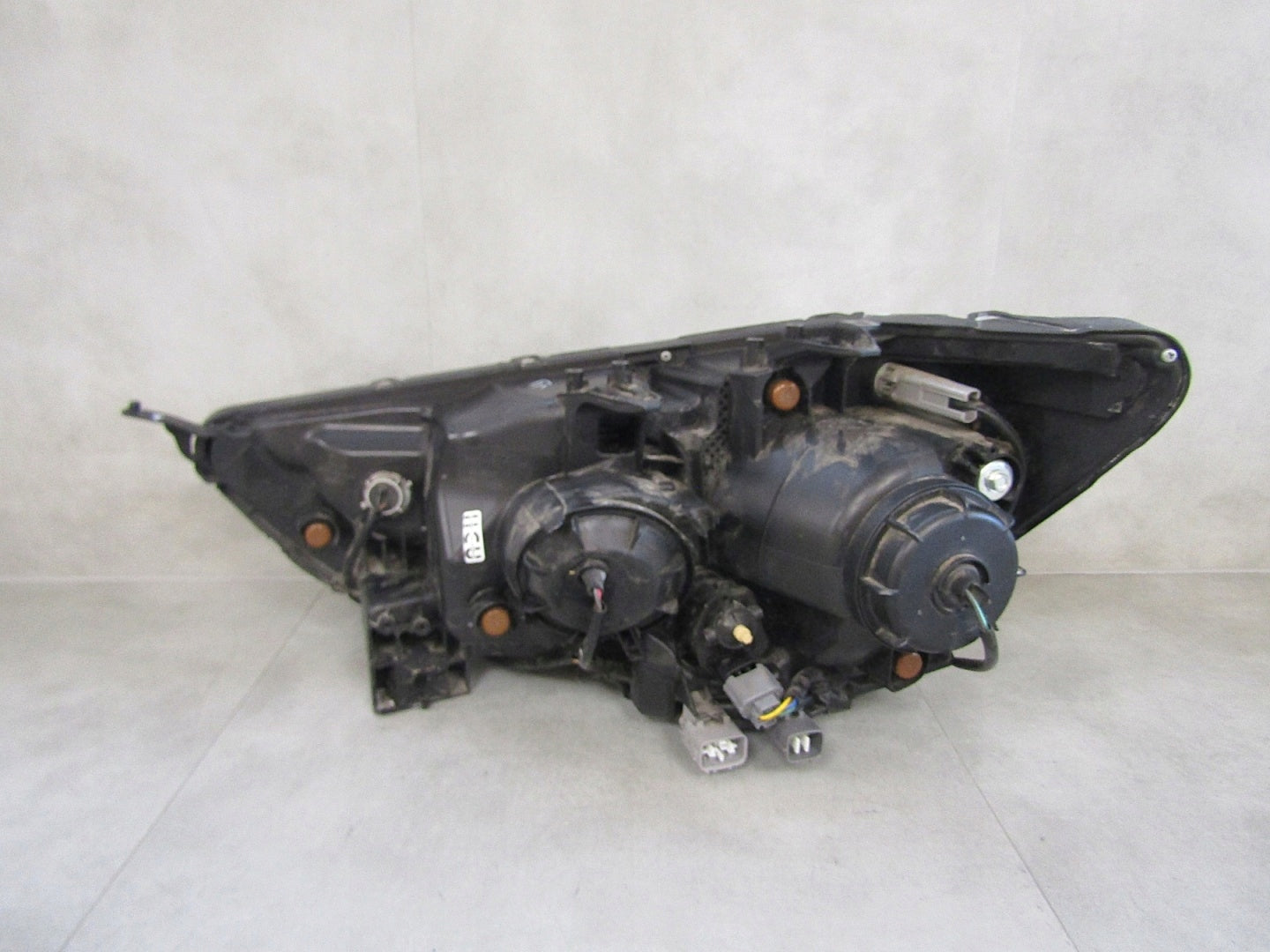 HEADLIGHT MITSUBISHI ASX LIFT STANDARD 12-19 RH RIGHT