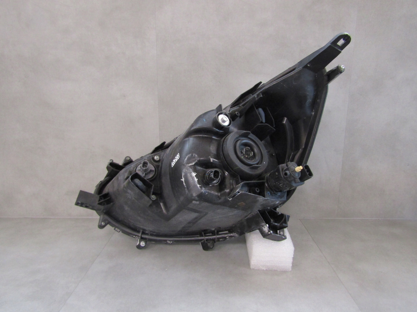 MITSUBISHI SPACE STAR 2 II HEADLIGHT STANDARD 12-15 RH