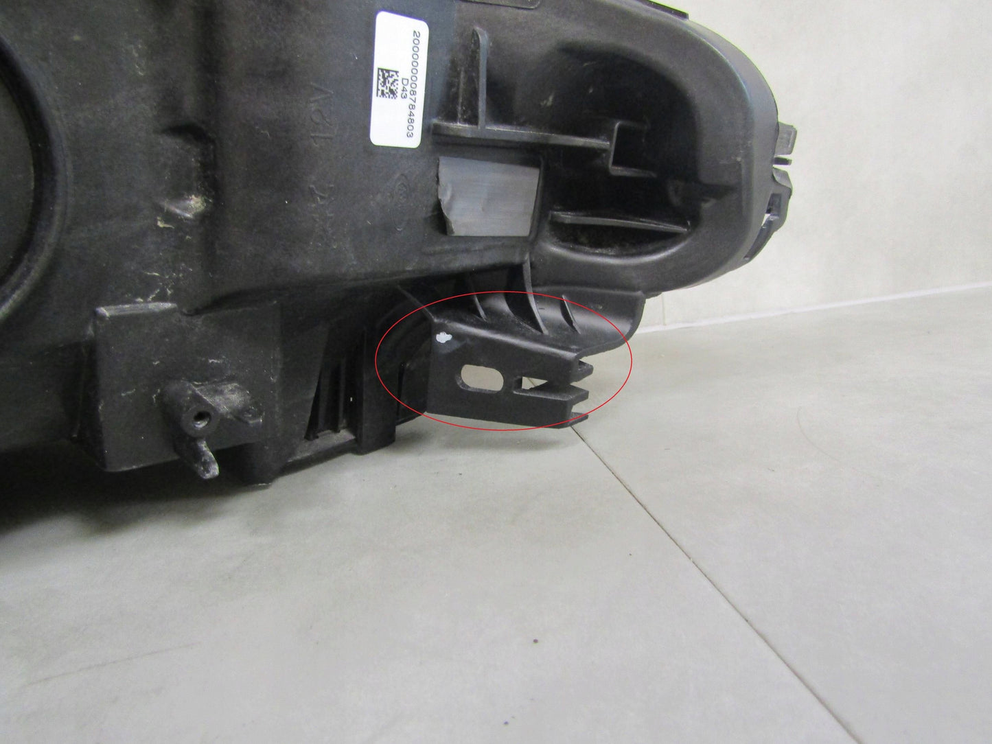 POLESTAR II 2 FRONT LAMP FULL LED BASE 20- LH LEFT P32404655