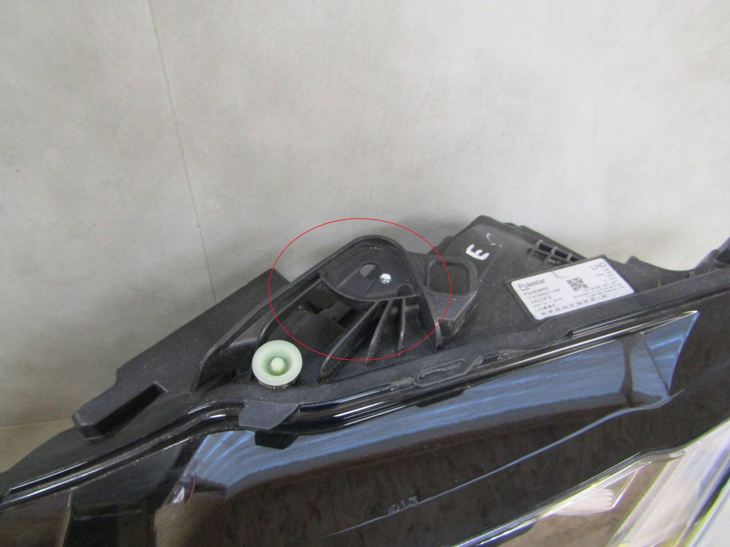 POLESTAR II 2 FRONT LAMP FULL LED BASE 20- LH LEFT P32404655