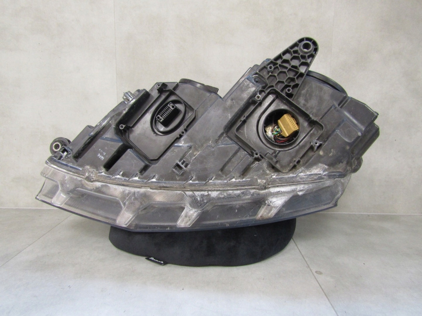 HEADLIGHT SKODA OCTAVIA 3 III BI-XENON SWIVELING 12-16 RH RIGHT 5E1941016B