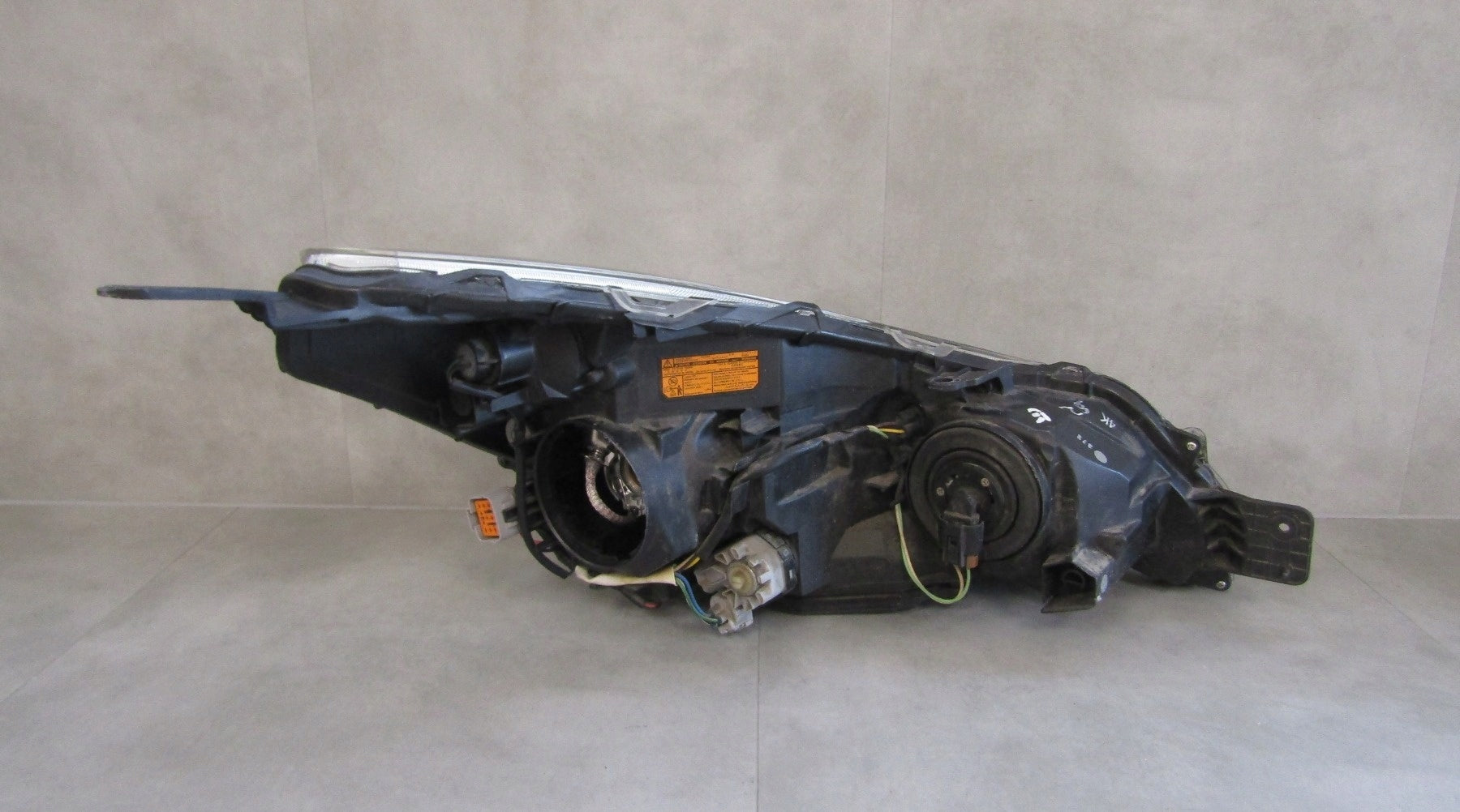 SUBARU LEGACY V OUTBACK IV XENON HEADLIGHT 09-12 LH LEFT