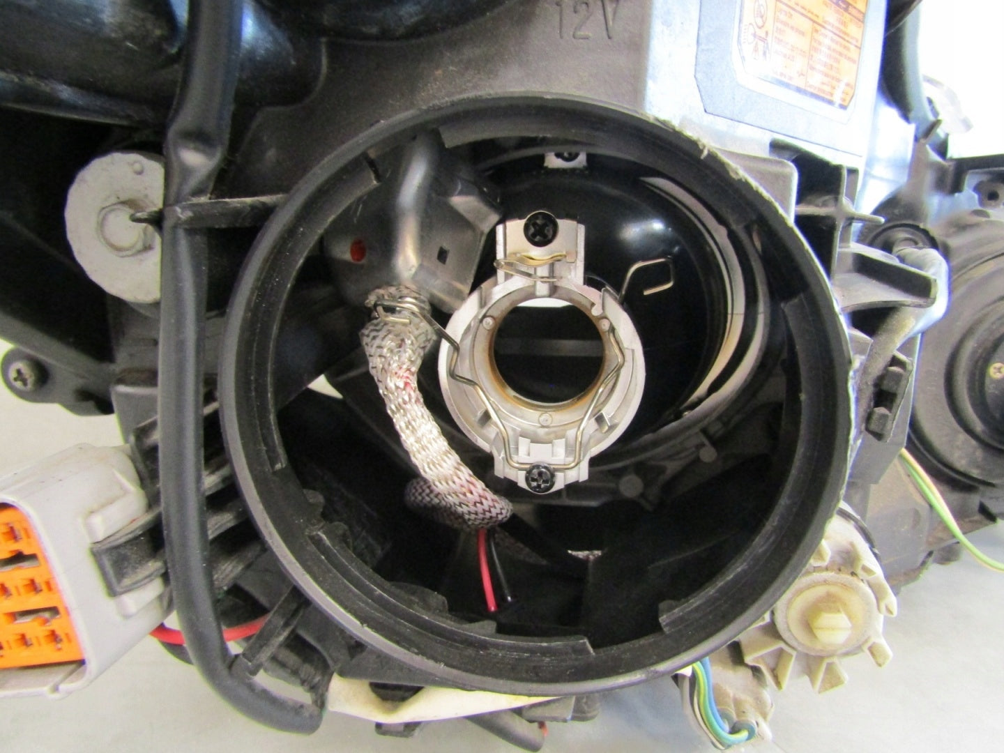 SUBARU LEGACY V OUTBACK IV XENON HEADLIGHT 09-12 LH LEFT