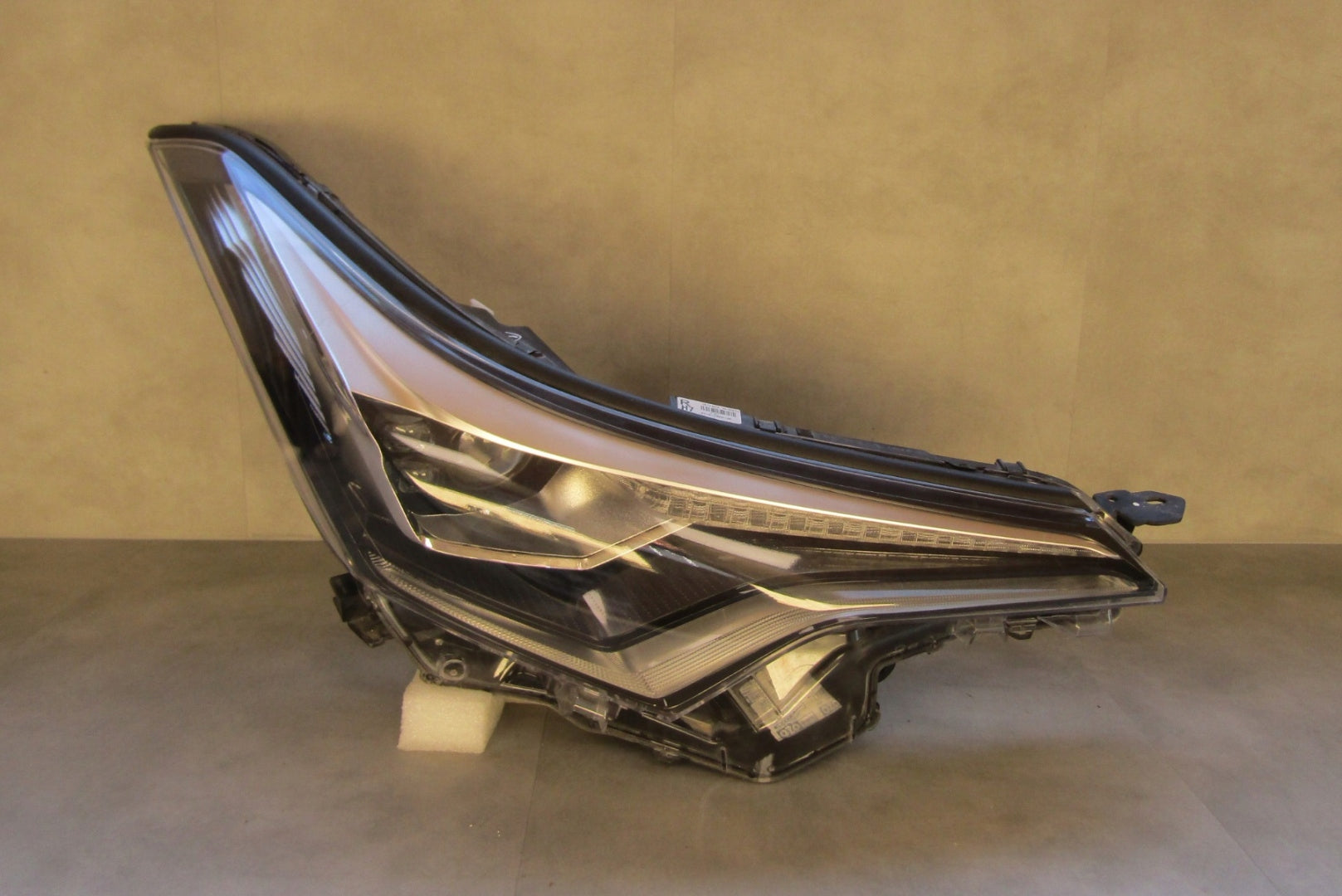 TOYOTA CHR C-HR I FULL LED 16-19 RH HEADLIGHT 81110-F4070