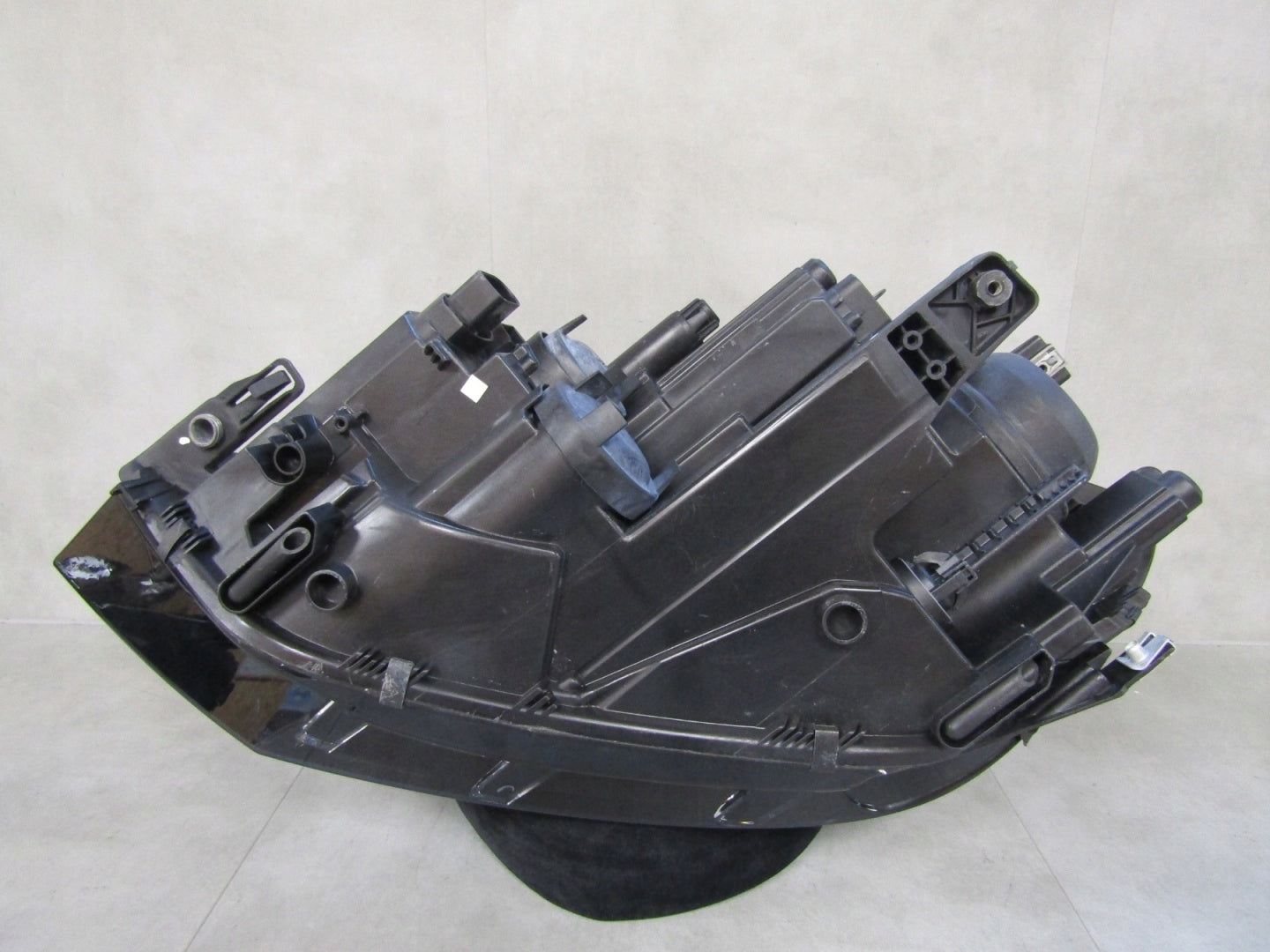 HEADLIGHT VOLKSWAGEN TOURAN III 3 5TB STANDARD 15- RH RIGHT 5TB906A