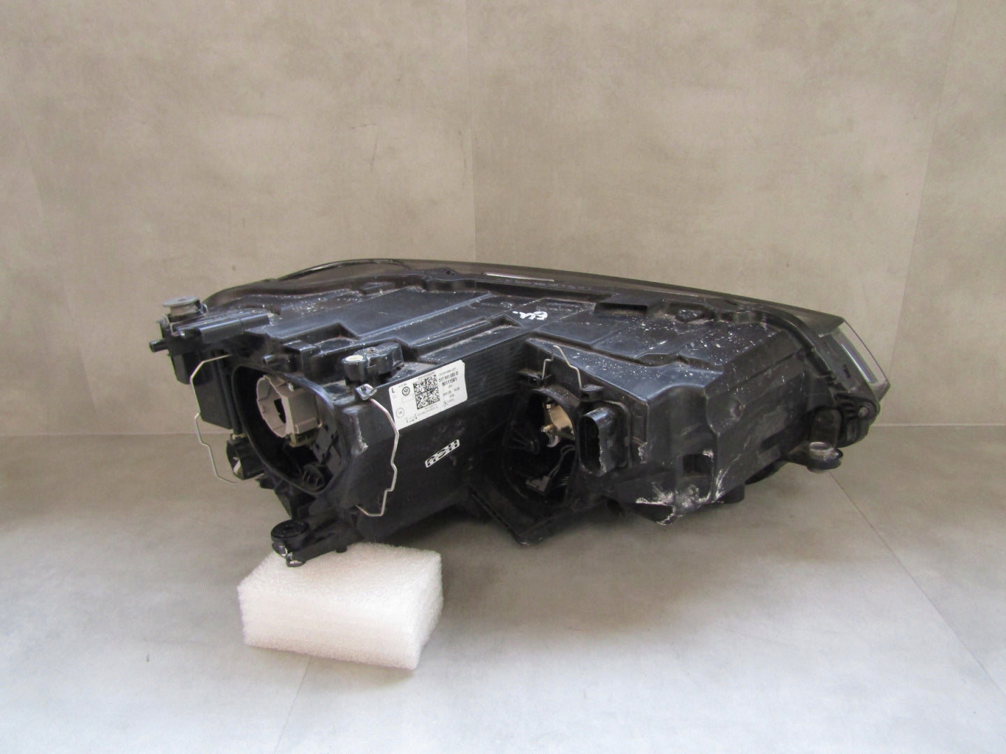 VW SPORTSVAN LIFT HEADLIGHT STANDARD 18-20 LH 517941005D