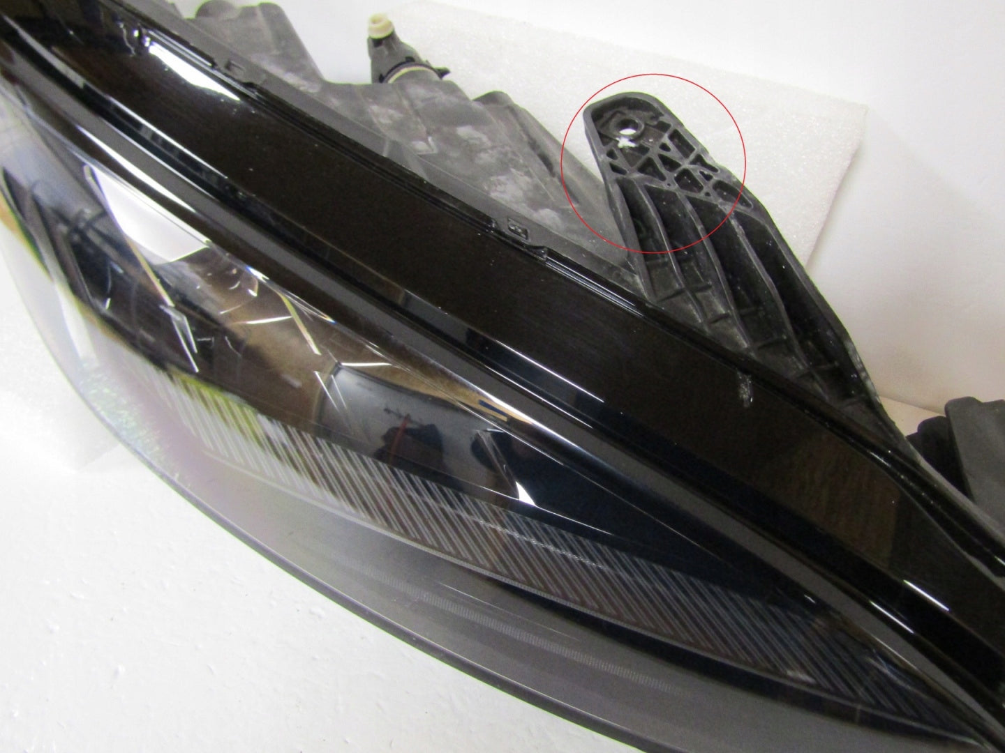 XPENG G3 EV FULL LED HEADLIGHT 18-23 RH