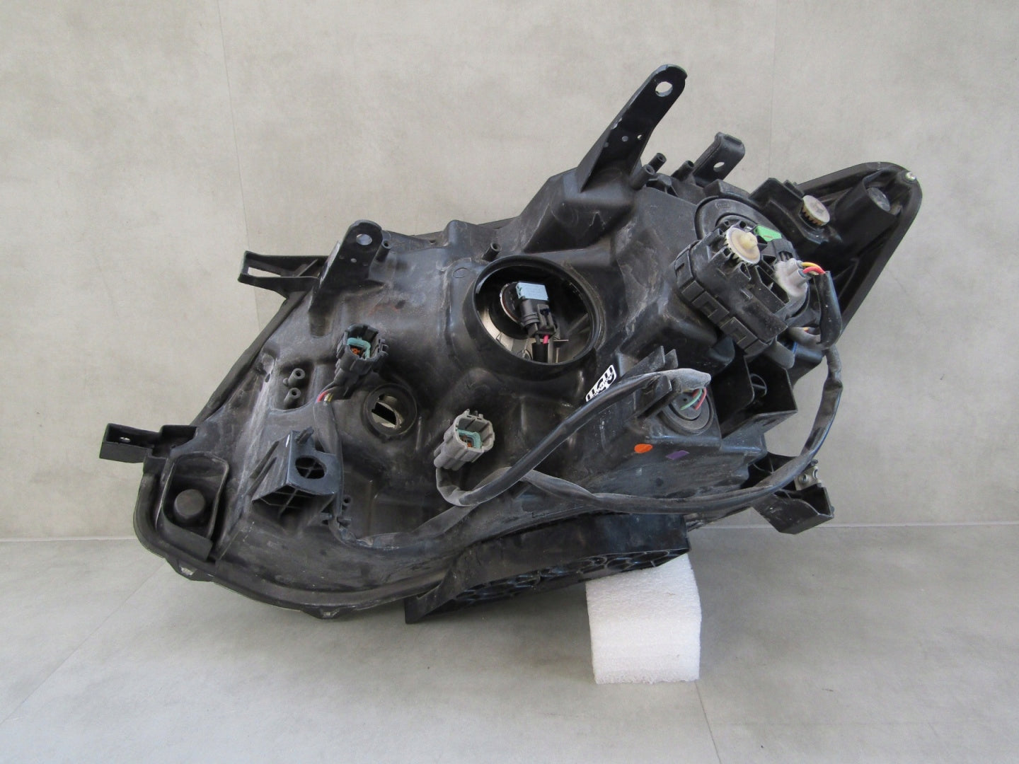 Nissan X TRAIL T32 Standard Headlight 13-17 RH