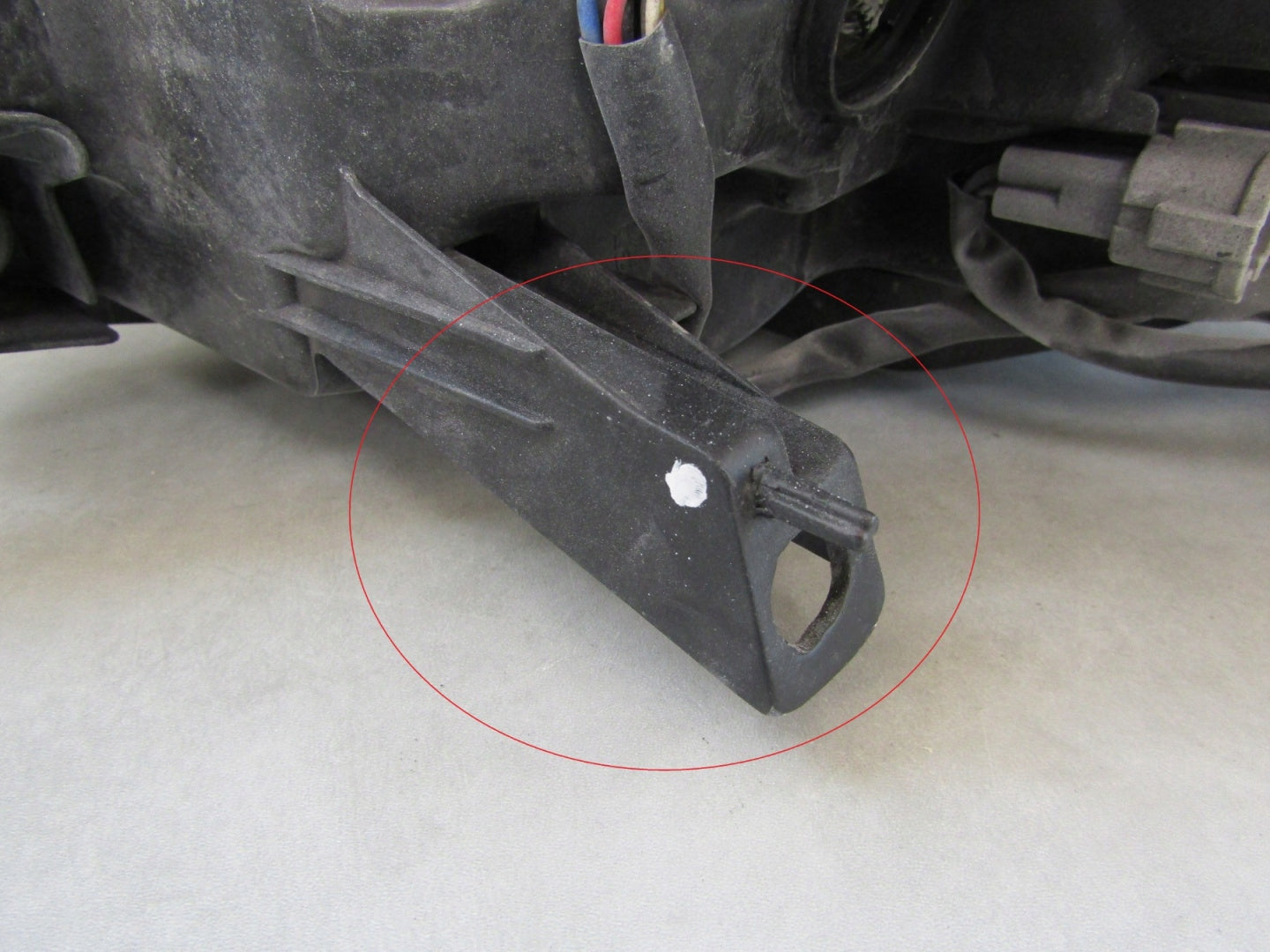 Nissan X TRAIL T32 Standard Headlight 13-17 RH