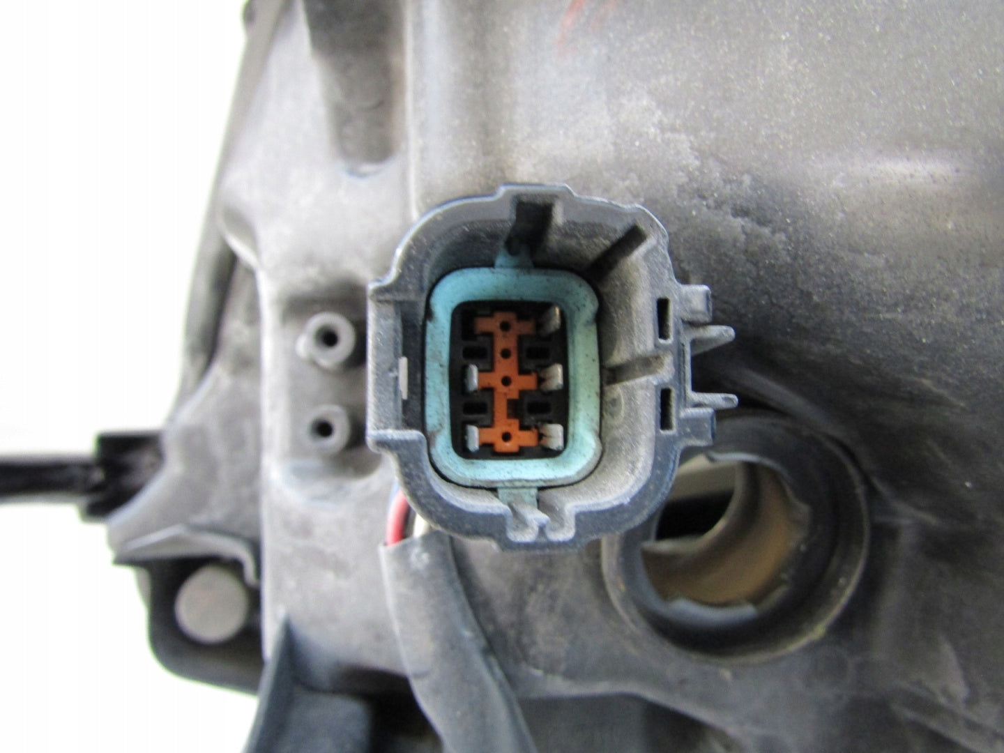 Nissan X TRAIL T32 Standard Headlight 13-17 RH