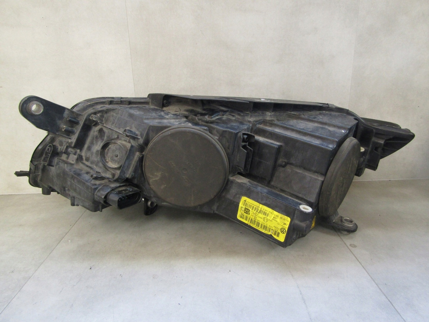 Front Lamp Volkswagen Passat CC LIFT XENON NON-SWIVELING WITHOUT LED 12-16 RH P