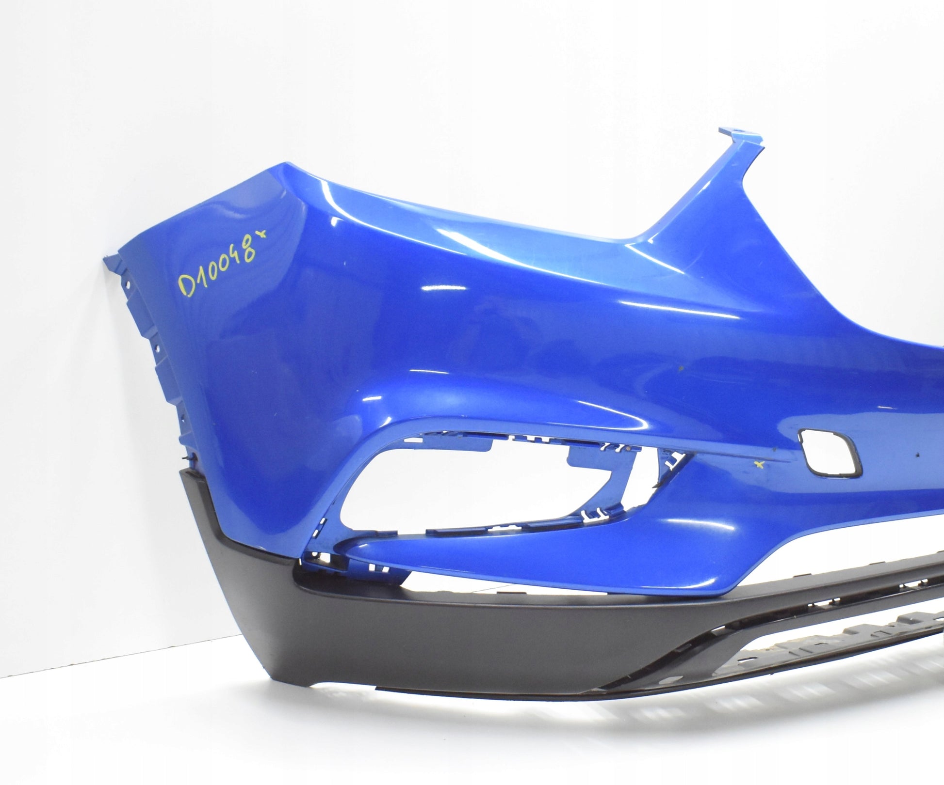 OPEL MOKKA X FRONT BUMPER ORIGINAL WITHOUT HOLES