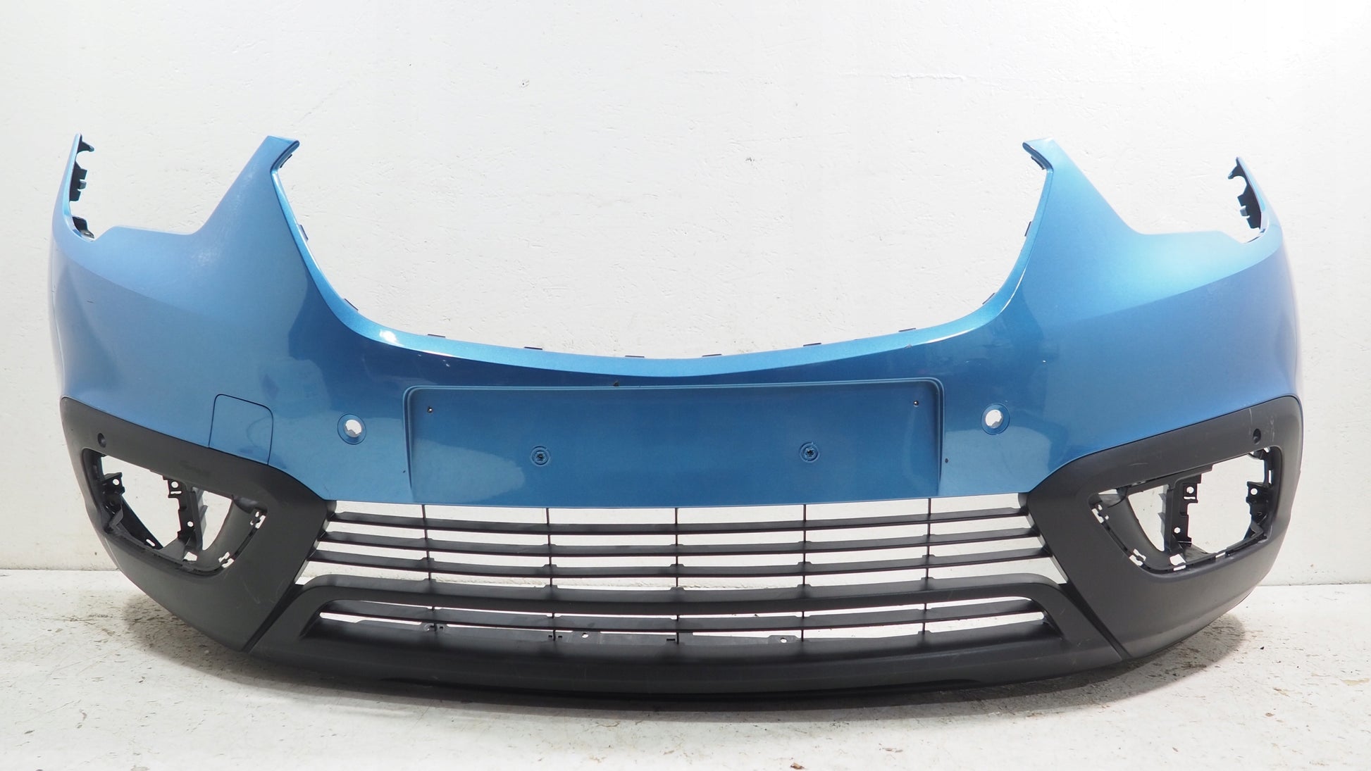 Opel Crossland X Front Bumper 39097370