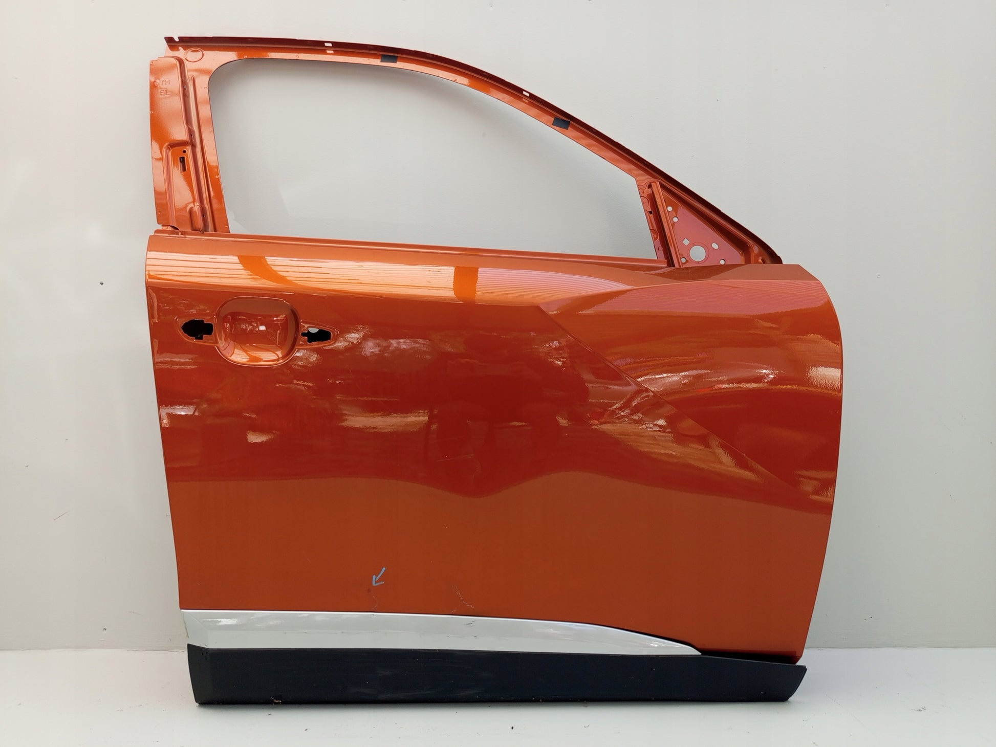 PEUGEOT 2008 II 2 2019- FRONT RIGHT DOOR