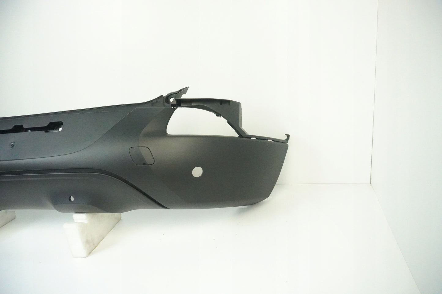 RENAULT KADJAR 15-18 FACTORY NEW REAR BUMPER 4 PDC ORIGINAL OE