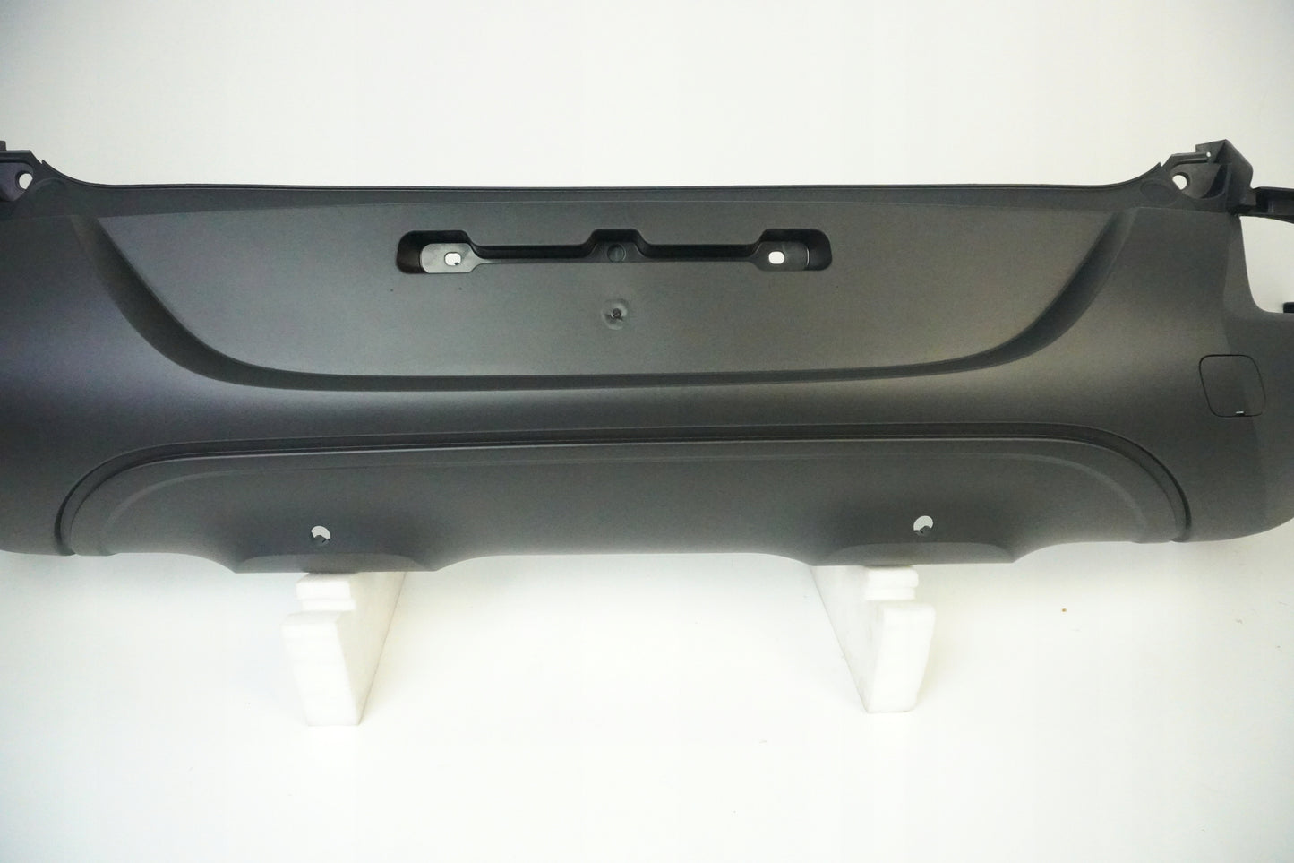 RENAULT KADJAR 15-18 FACTORY NEW REAR BUMPER 4 PDC ORIGINAL OE