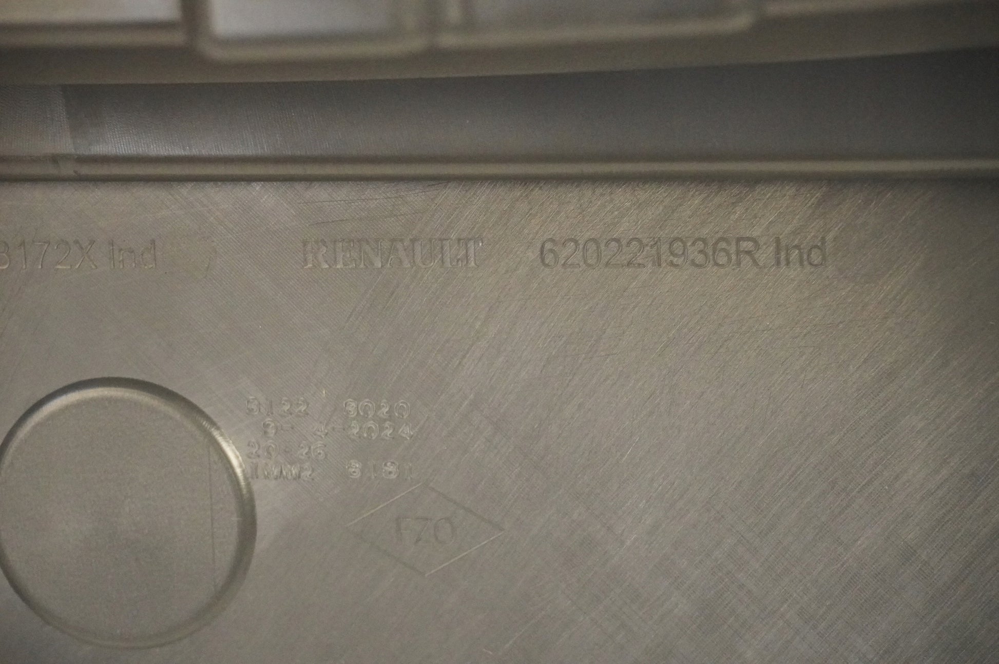 RENAULT KADJAR LIFT 18-22 FACTORY NEW FRONT BUMPER PDC ASO OE