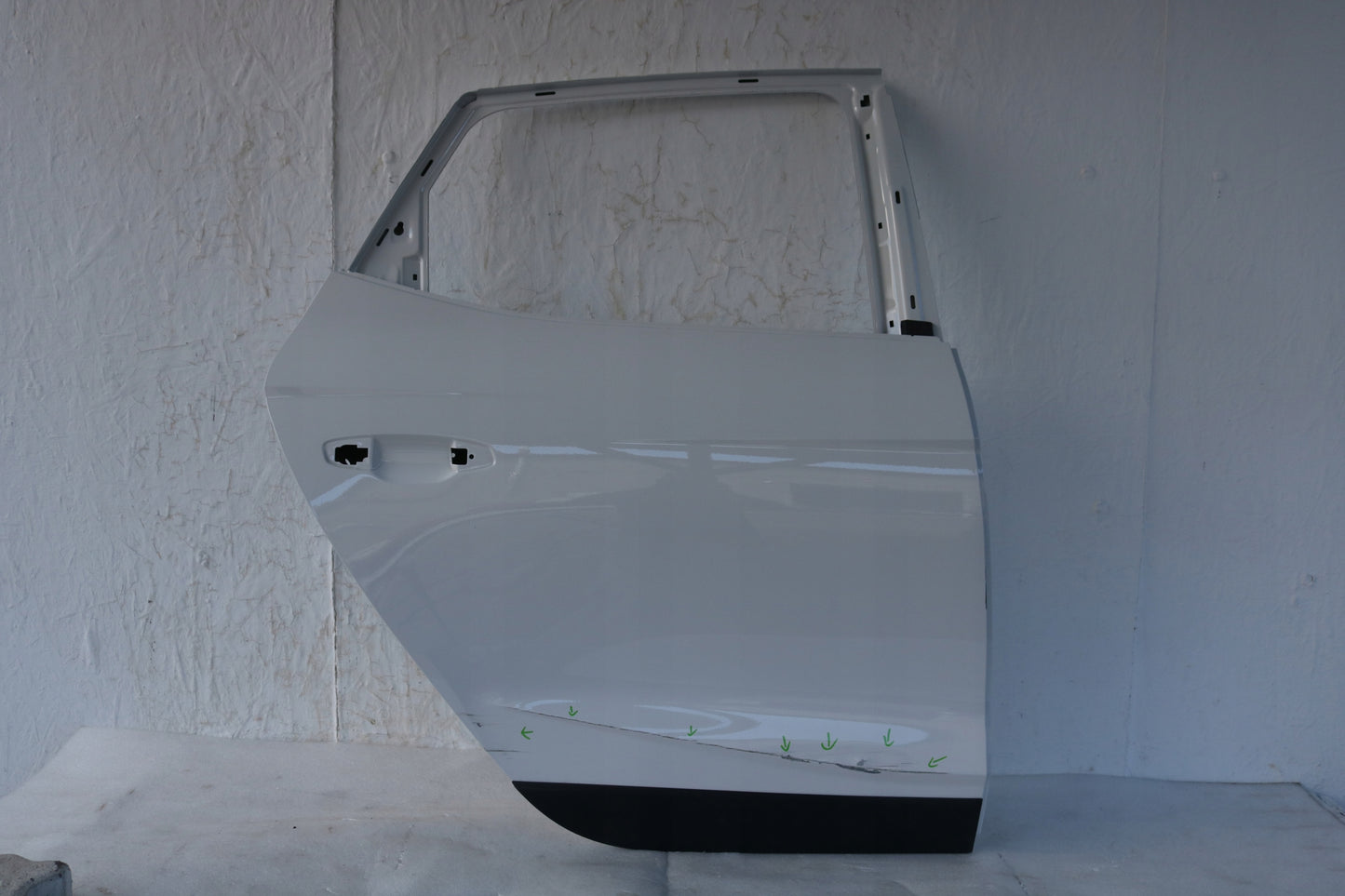SEAT ARONA RIGHT REAR DOOR 6F9833312