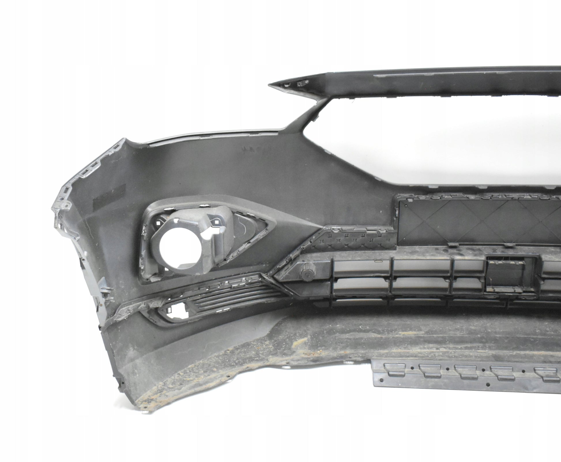 SEAT TARRACO 5JF FRONT BUMPER ORG + GRILLES