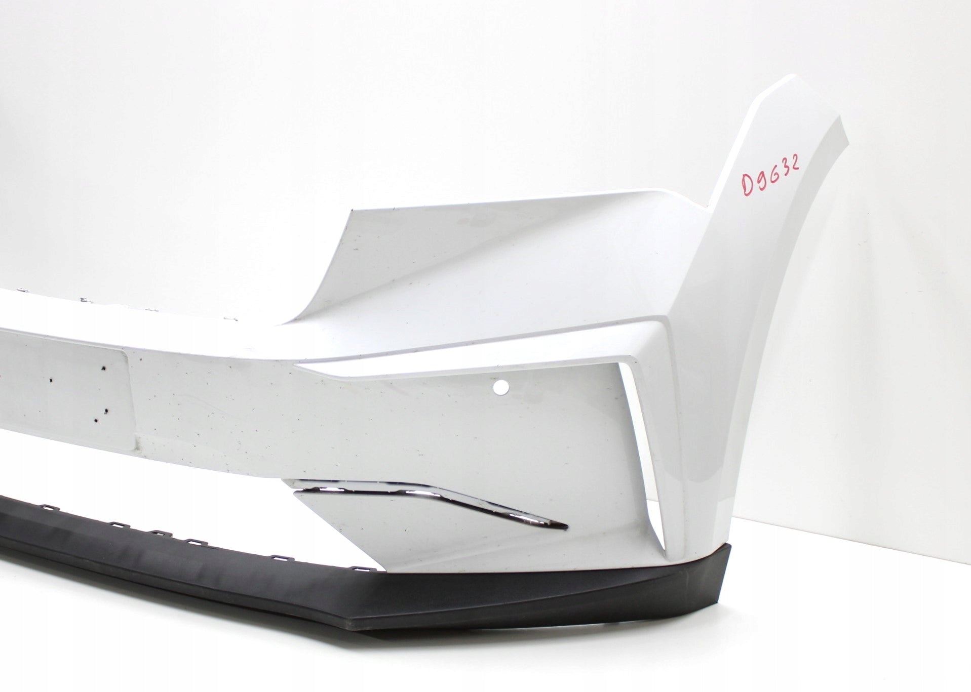 SKODA ENYAQ 5LB 5LA 5L FRONT BUMPER ORIGINAL + BOTTOM