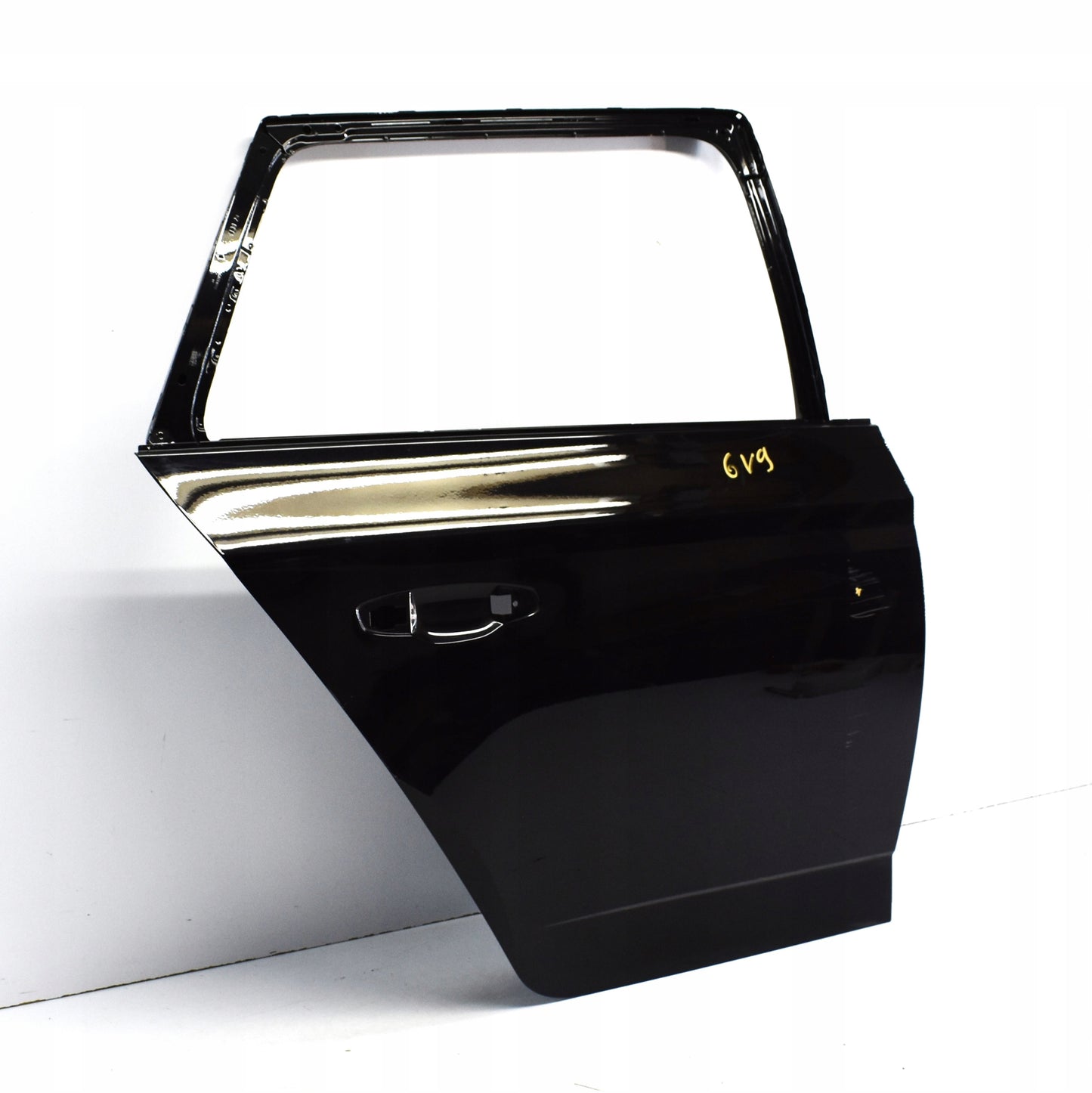 SKODA FABIA III 6V9 Oikea takaovi ORG Kombi