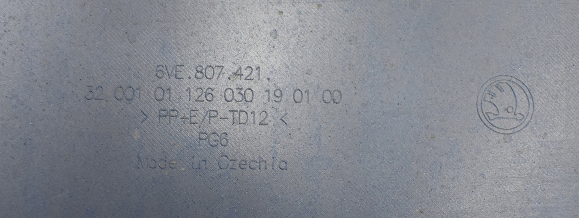 SKODA FABIA IV 6VE REAR BUMPER ORG + BOTTOM