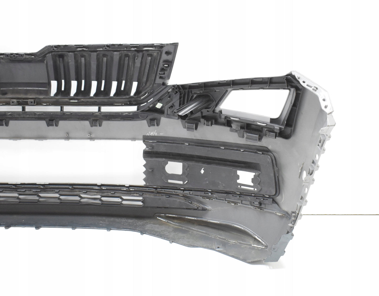 SKODA KODIAQ 565 SPORTLINE FRONT BUMPER ORG + GRILLE + VENTS