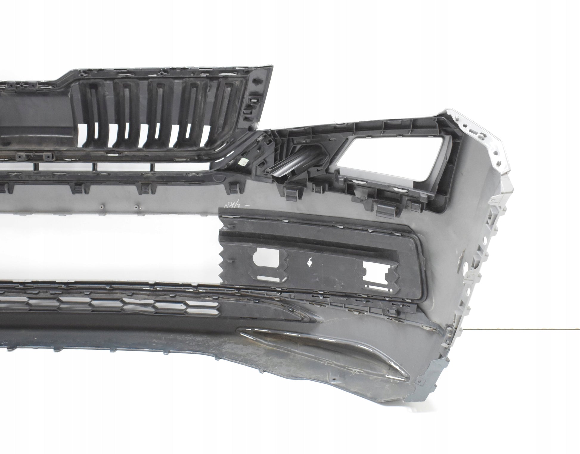 SKODA KODIAQ 565 SPORTLINE FRONT BUMPER ORG + GRILLE + VENTS