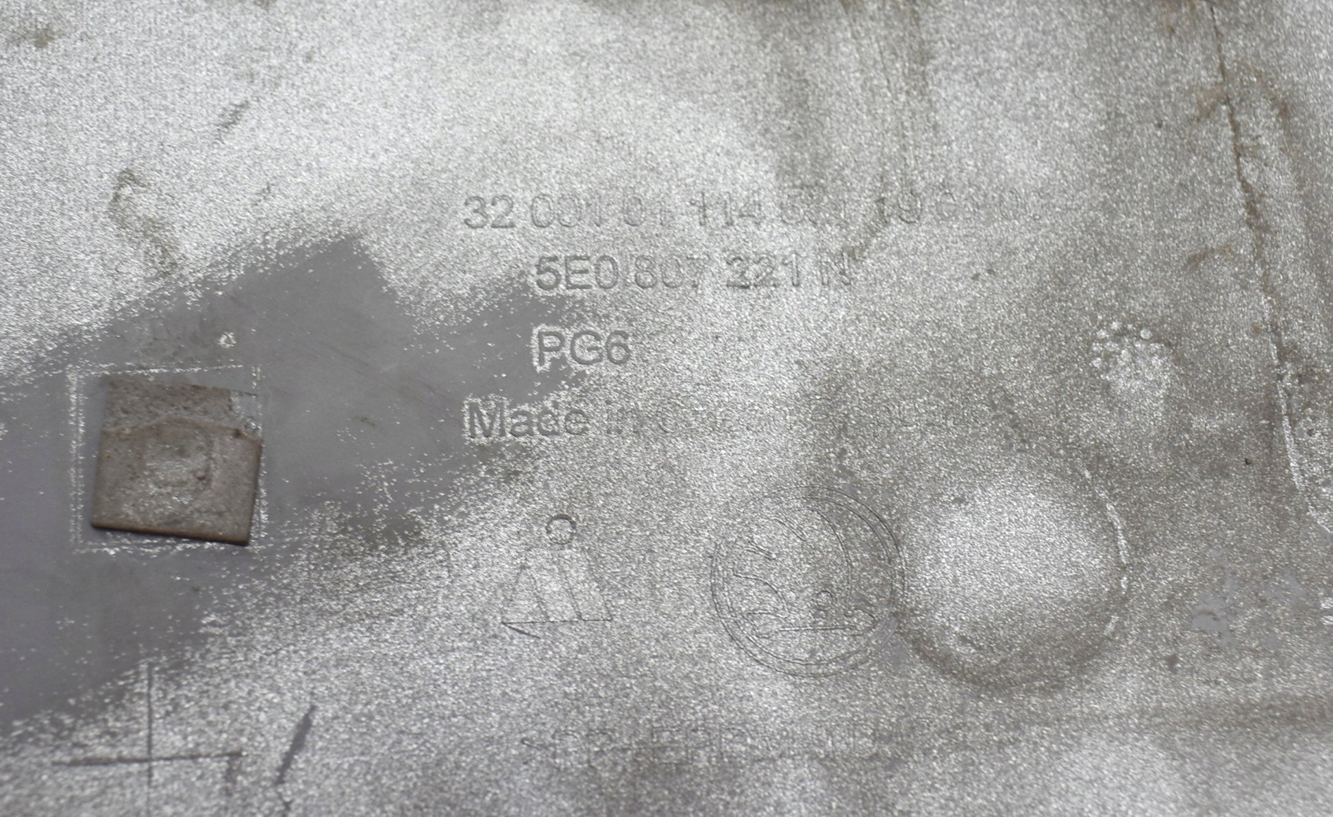 SKODA OCTAVIA 3 III LIFT 5E0 FRONT BUMPER