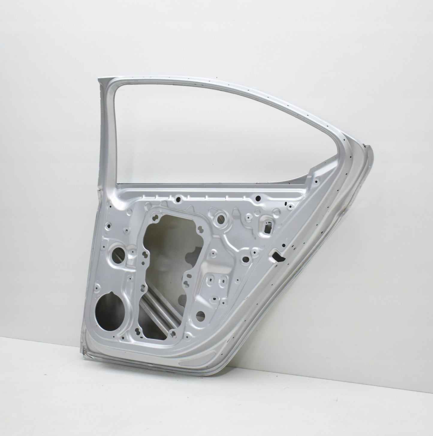 SKODA OCTAVIA III 5E5 RIGHT REAR DOOR SEDAN