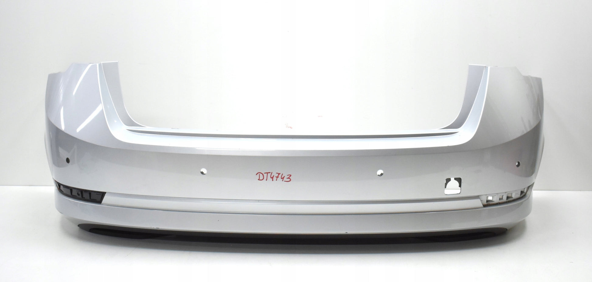 SKODA OCTAVIA IV 5E6 REAR BUMPER SEDAN ORG + BOTTOM